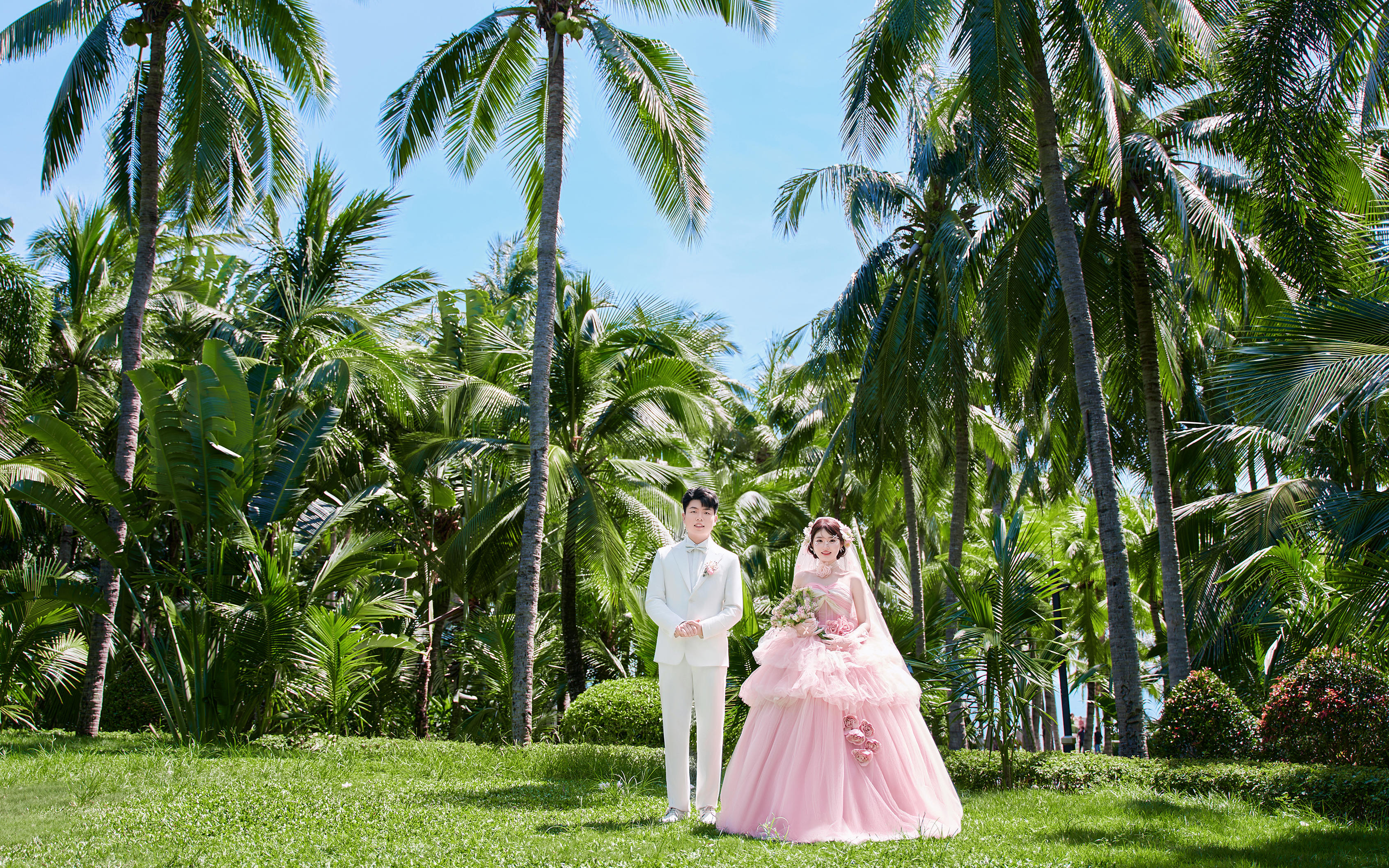  三亚婚纱照｜我们把热恋种进椰林