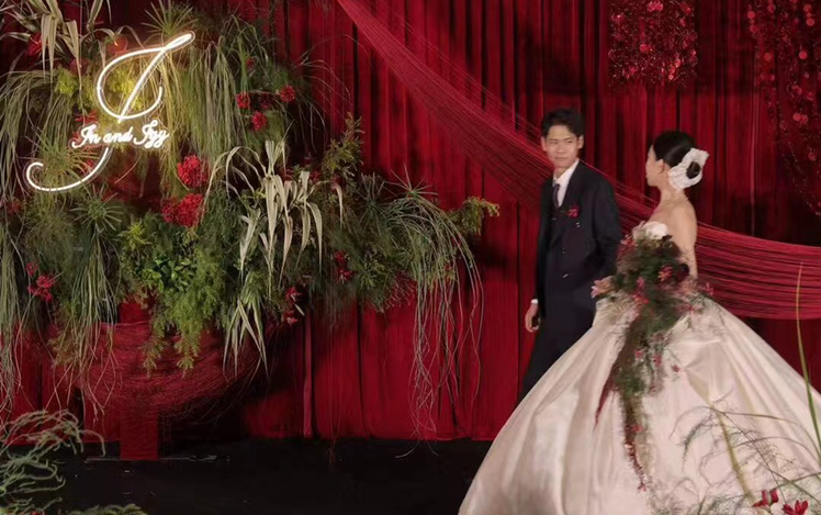 云墨嘉禮策劃｜紅綠撞色小眾婚禮