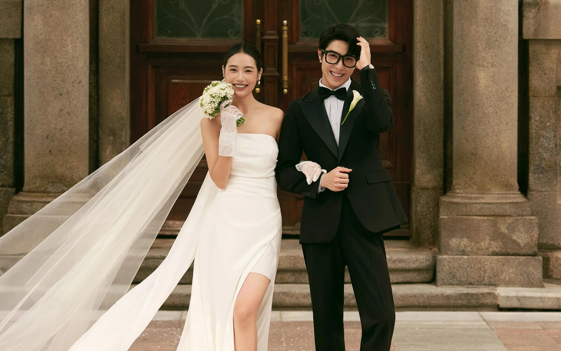 这次，站在幸福里 浪漫松弛感街拍婚纱照