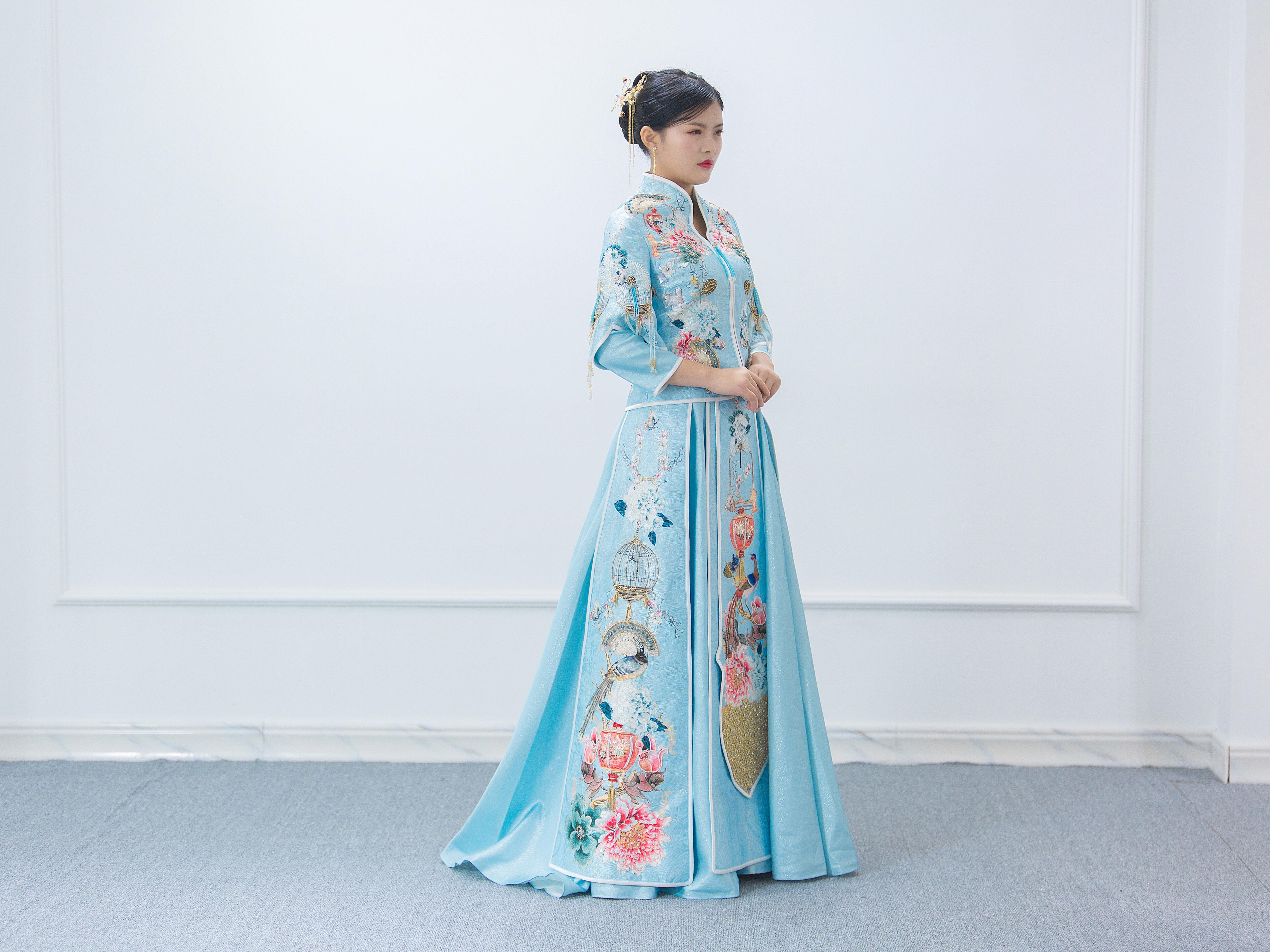 《名门婚纱》高定系列：新中式秀禾+高定主纱+敬酒