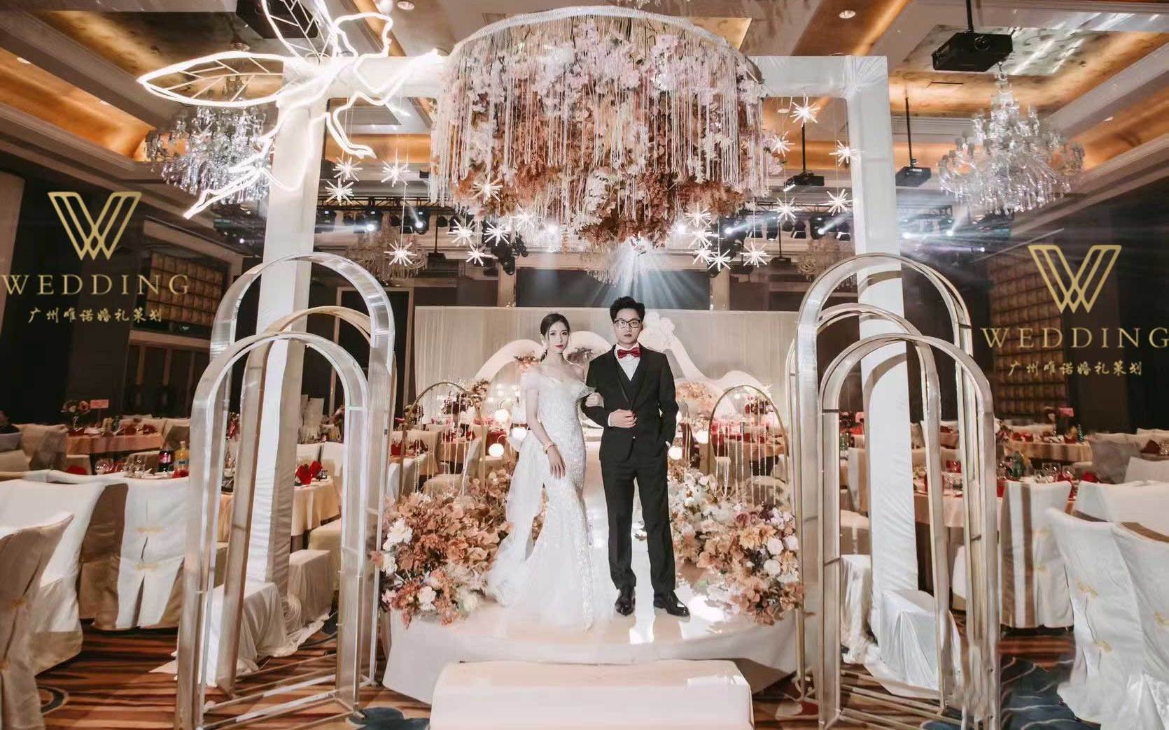 【温柔的梦】婚礼场地布置+四大金刚+婚礼一站式