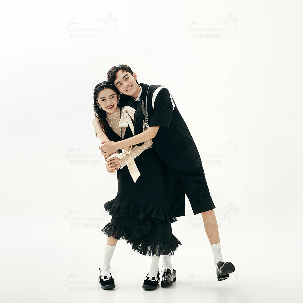 2021简约年轻的婚纱照系列（十二）