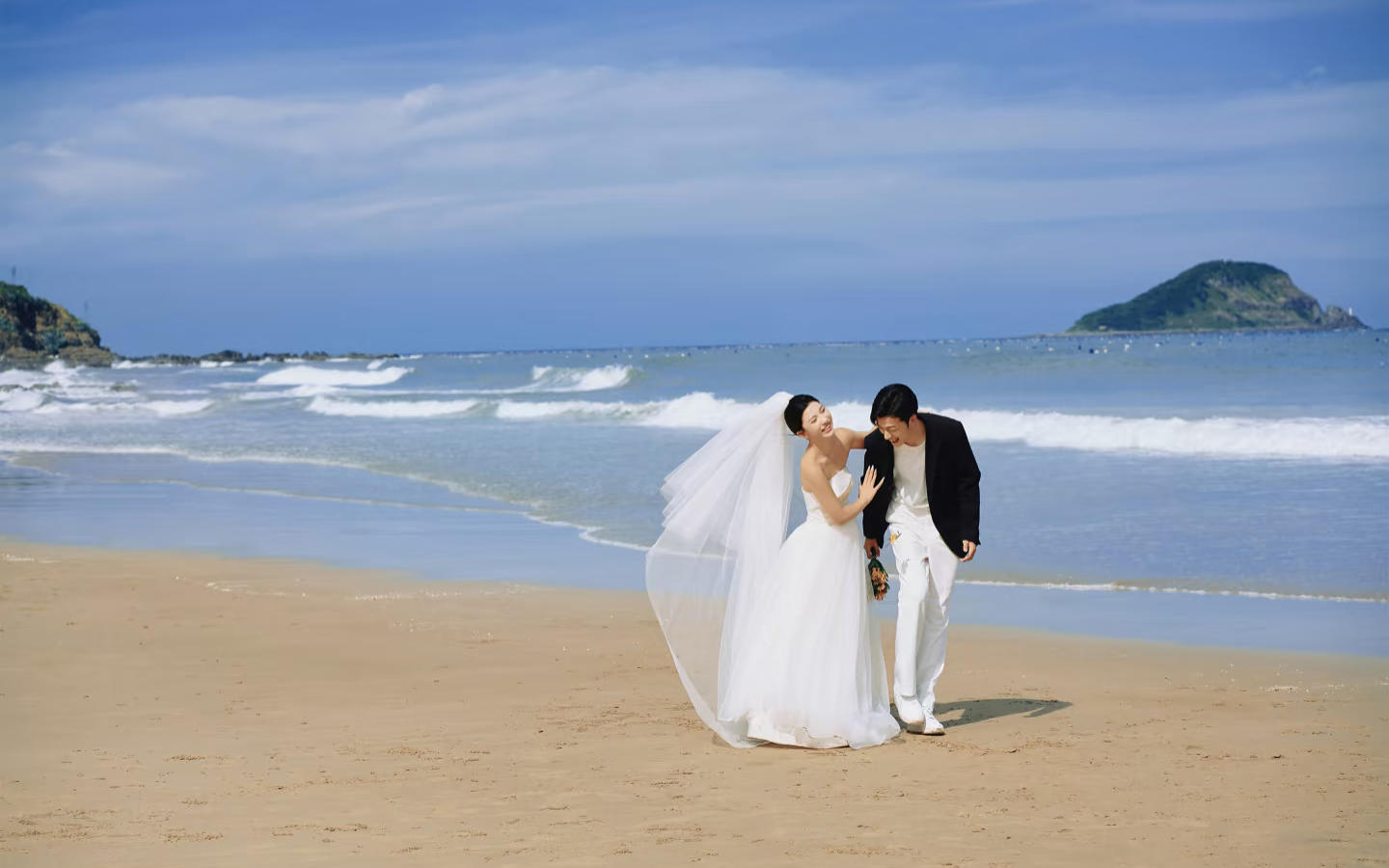 和你一起去看海🌊清新治愈的海边婚纱照