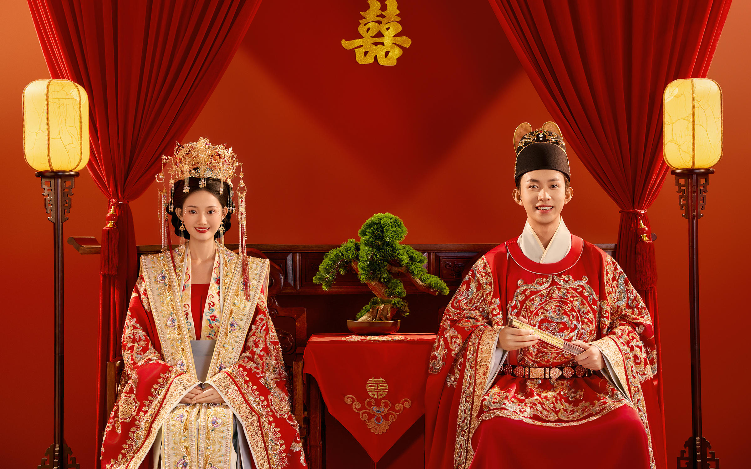 【人氣推薦】紅墻漢服婚照 解鎖明星同款機(jī)位