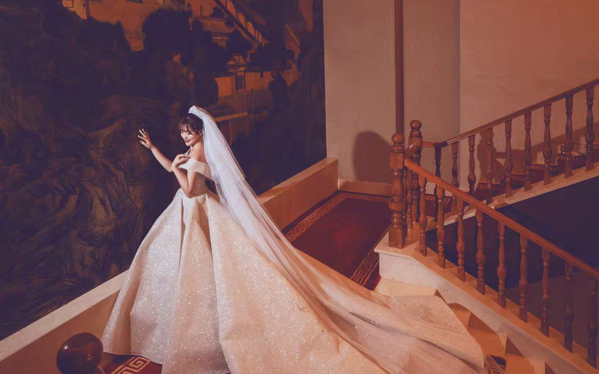 【IU婚纱】 奢华大拖尾