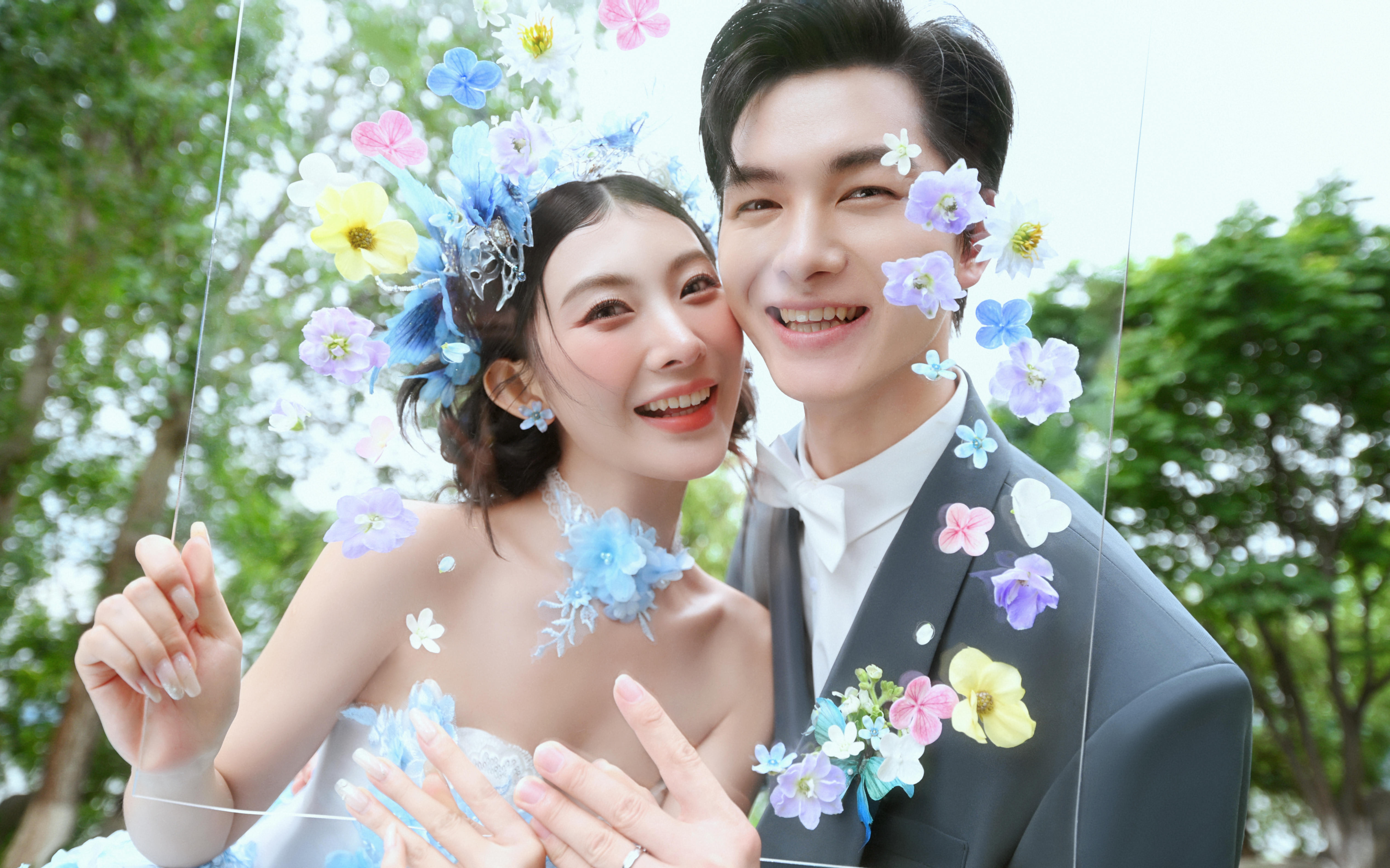 《花雨沐恩》仙女感俏皮可愛草坪森系婚紗照