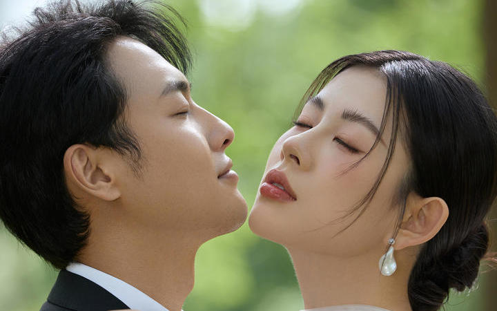 草坪+白紗簡直就是浪漫暴擊