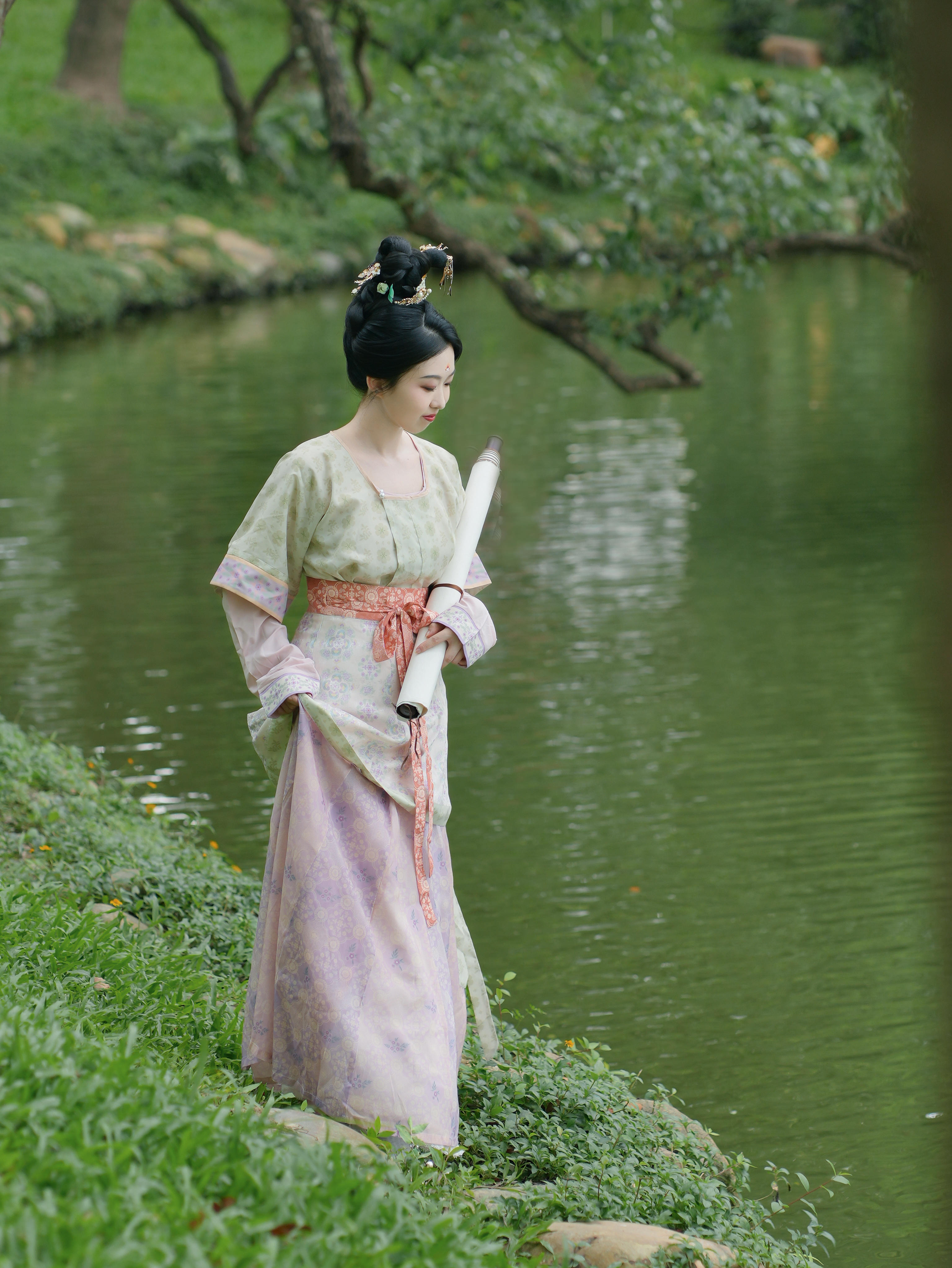 唐 · 古園覓靜 · 客