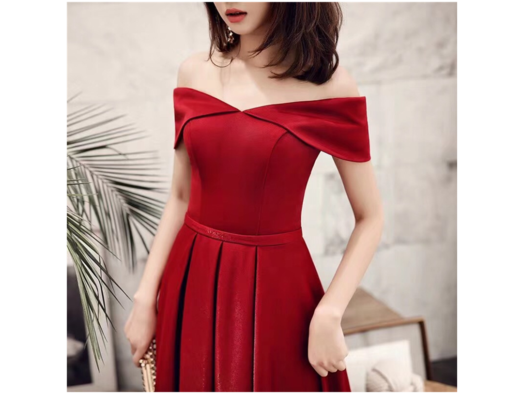 【超值租赁】完美婚礼春季超低价3件套+2伴娘服