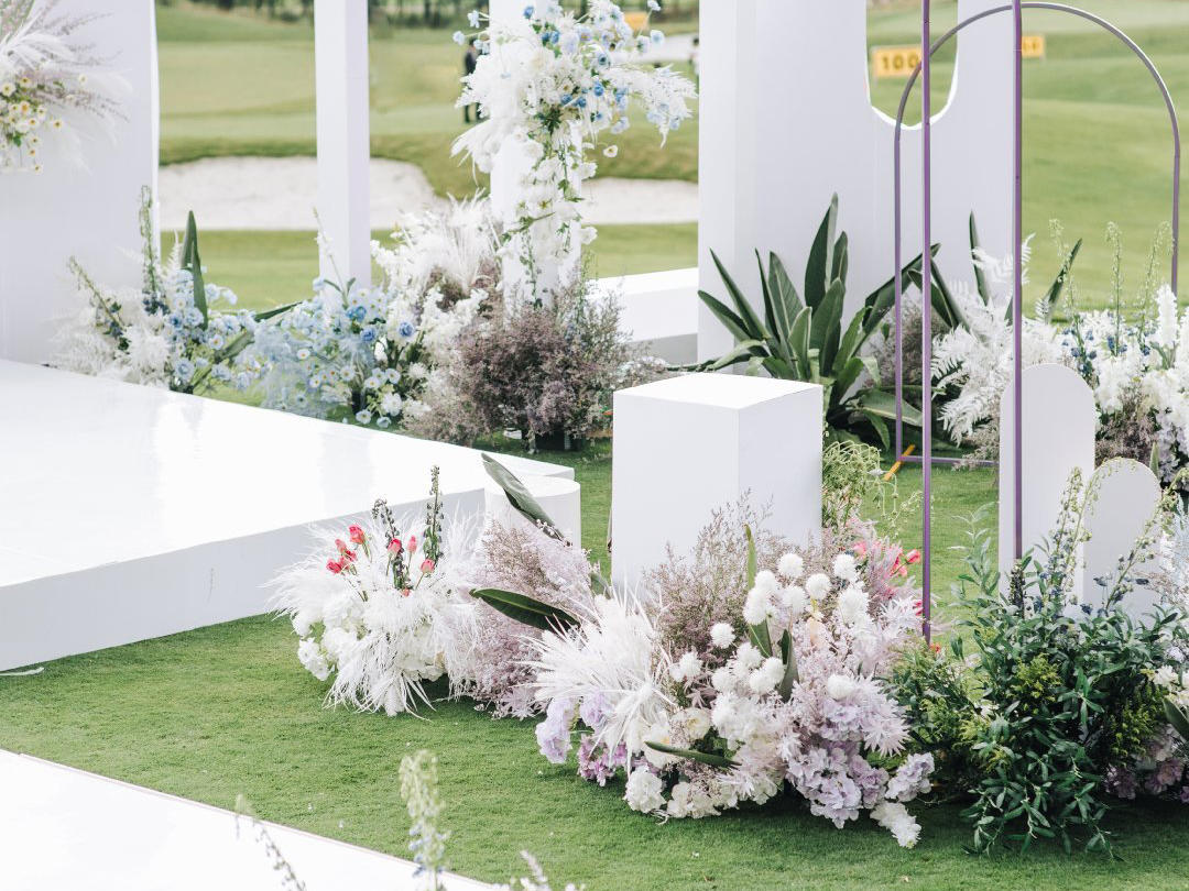 人气鲜花户外婚礼/超高性价比/限时抢购中