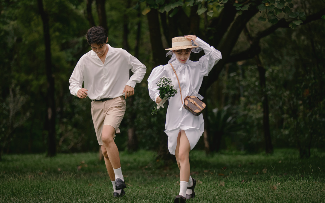 王宫婚纱摄影纪实风样片拍摄