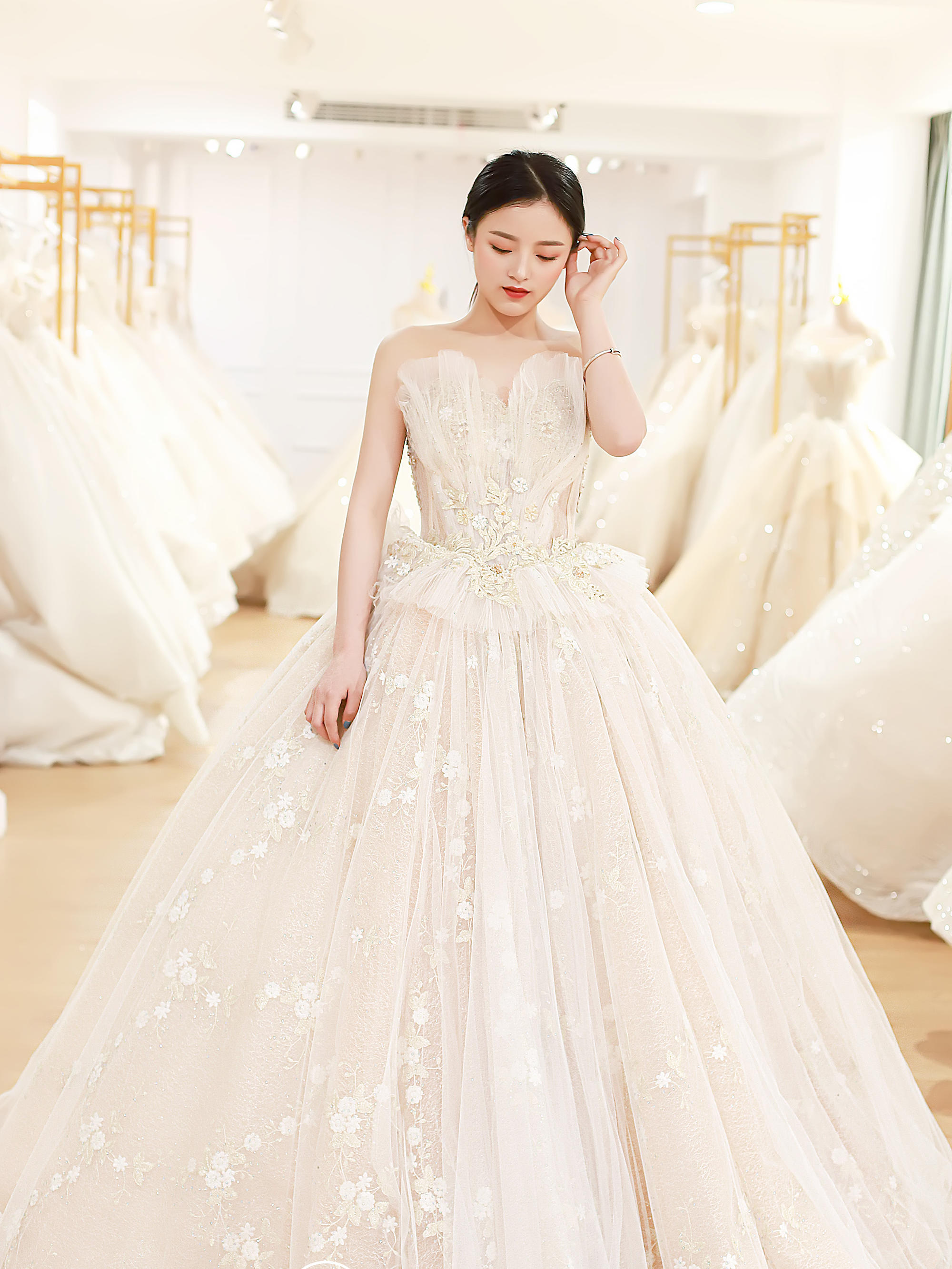 【超值租赁】婚纱礼服4件套结婚套租赁