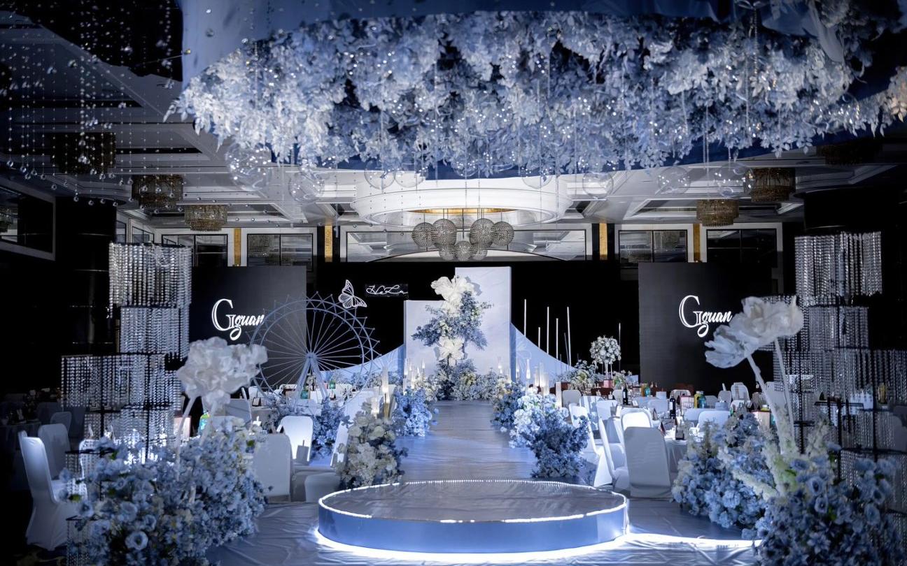 藍(lán)調(diào)花藝邂逅水晶主題婚禮