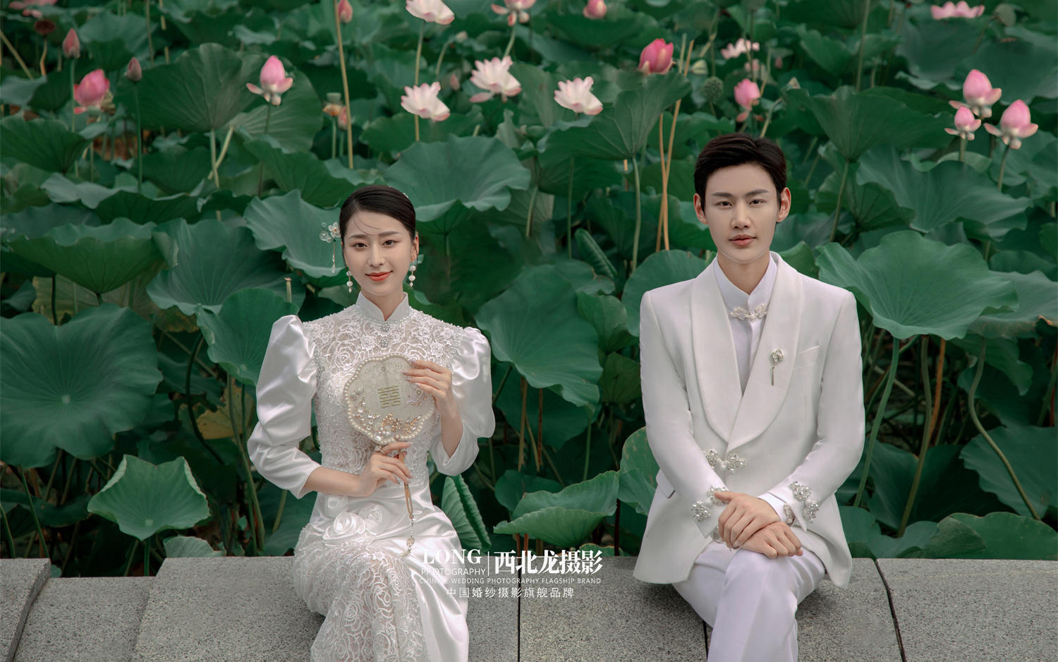 清荷新中式｜把婚纱照拍成了江南烟雨中的水墨诗画