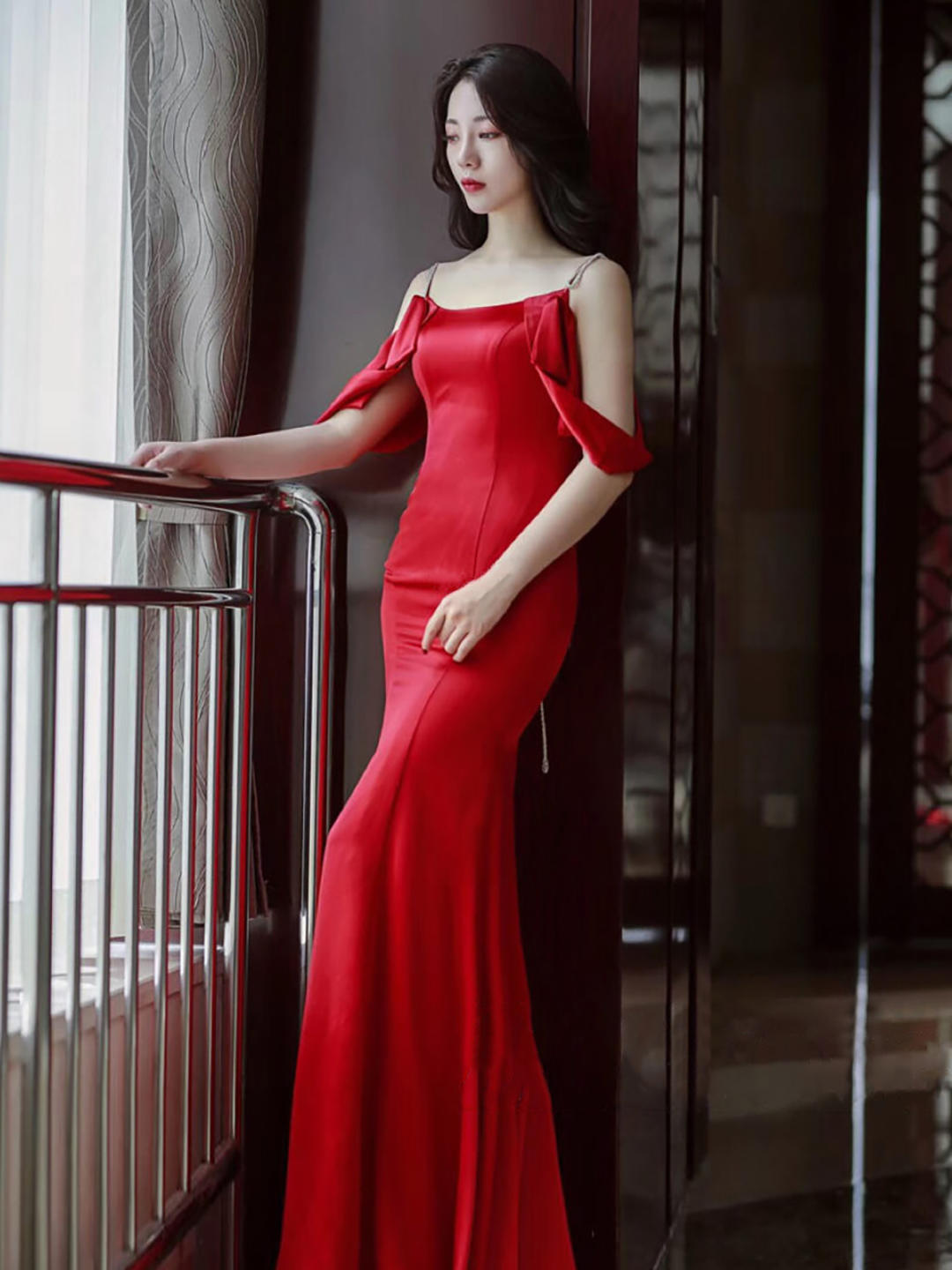 【也宁婚纱】4件套租赁  品牌高级定制主纱