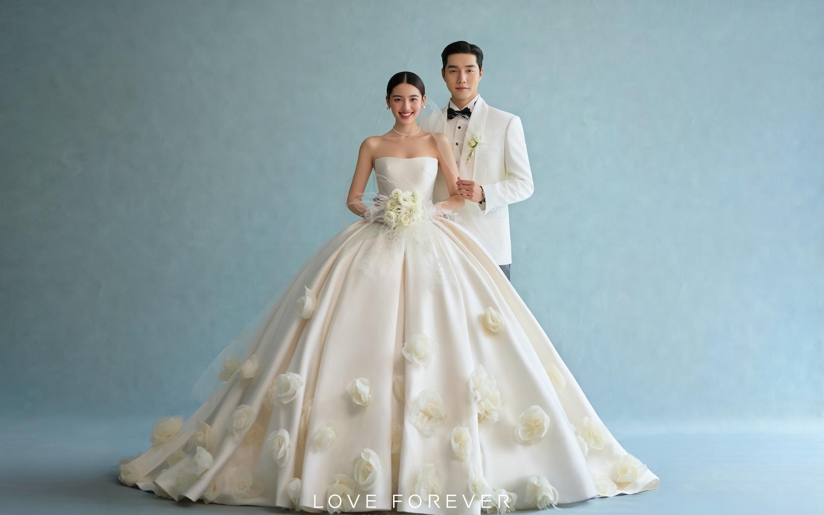 昆明婚紗照內(nèi)景婚紗照韓式婚紗照高定婚紗照