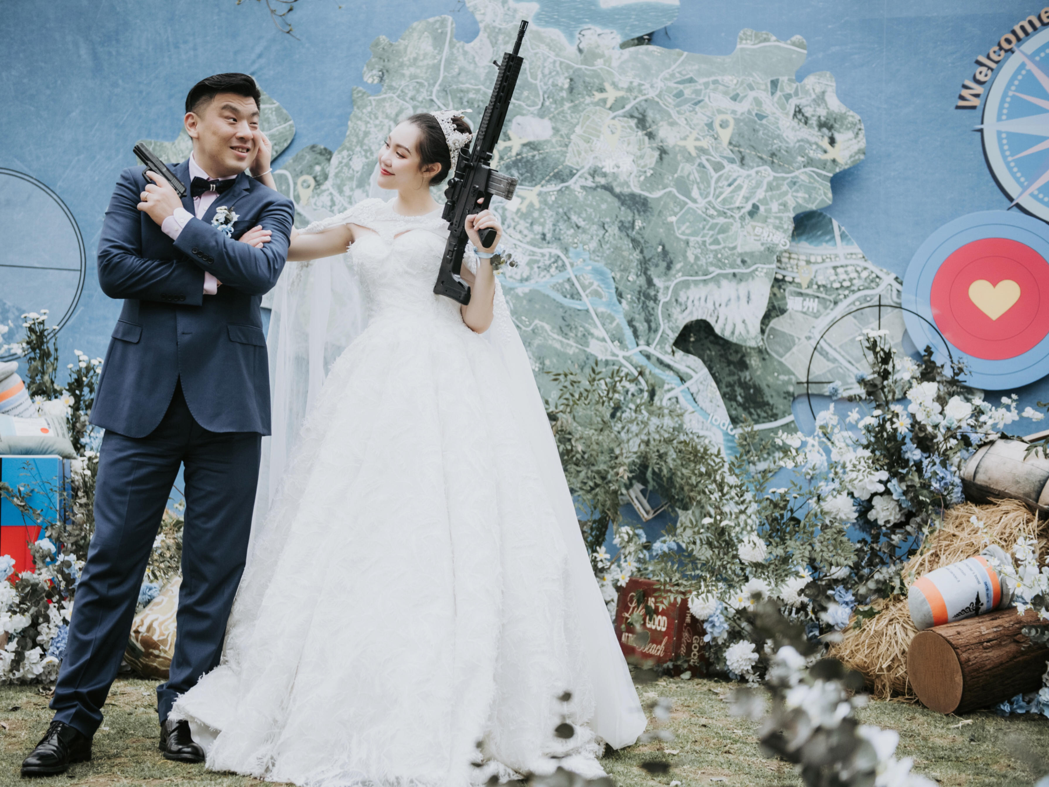 艾芙礼服店庆大促轻奢套系限时特惠