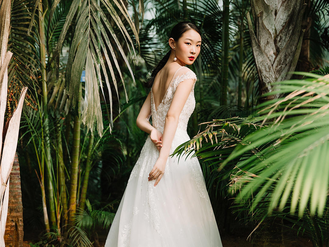 [MILA米拉婚纱]  超值四件品质套系+伴娘服