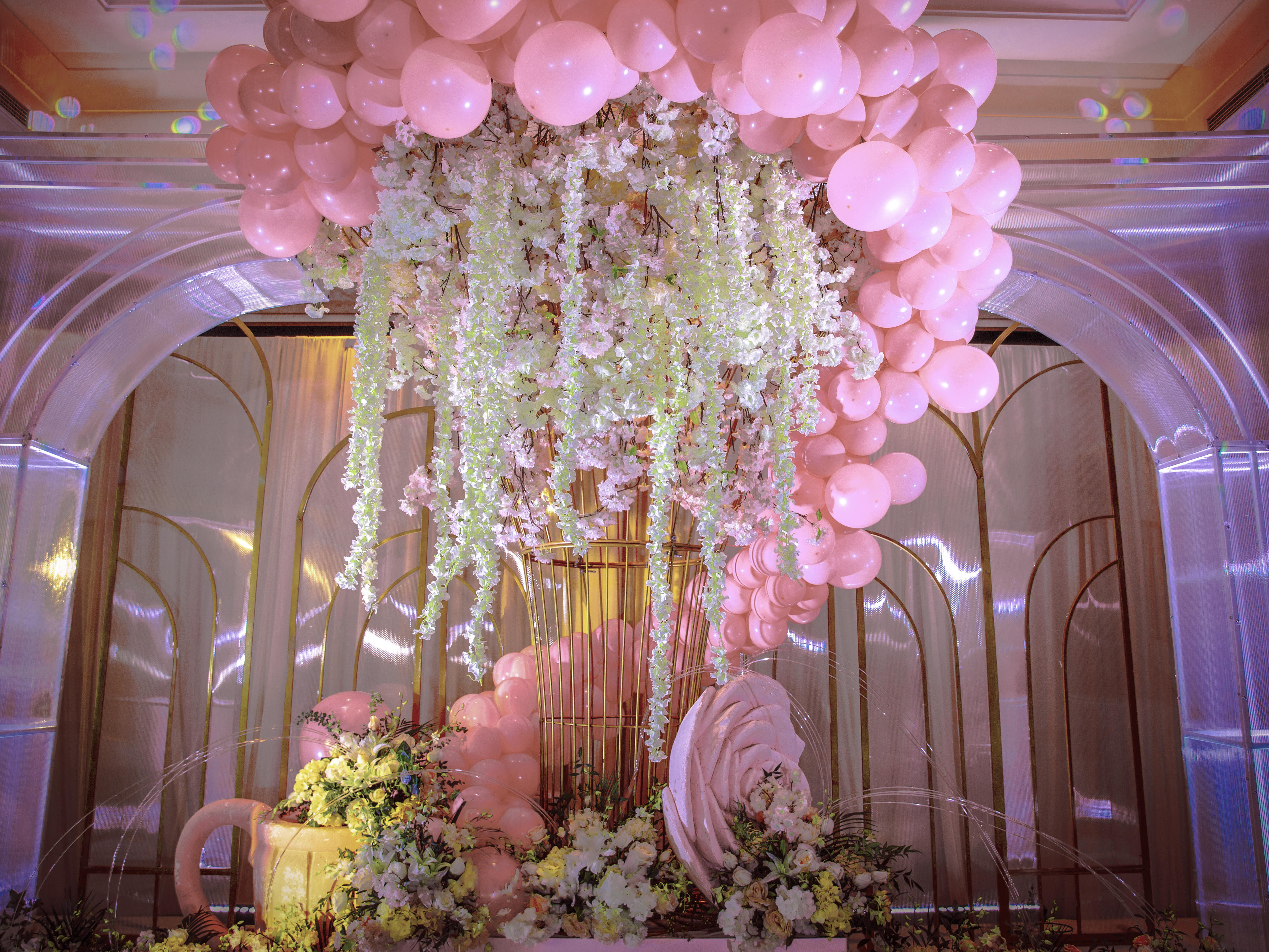 【霖笙婚礼】粉色系暗场婚礼/灯光创意满满