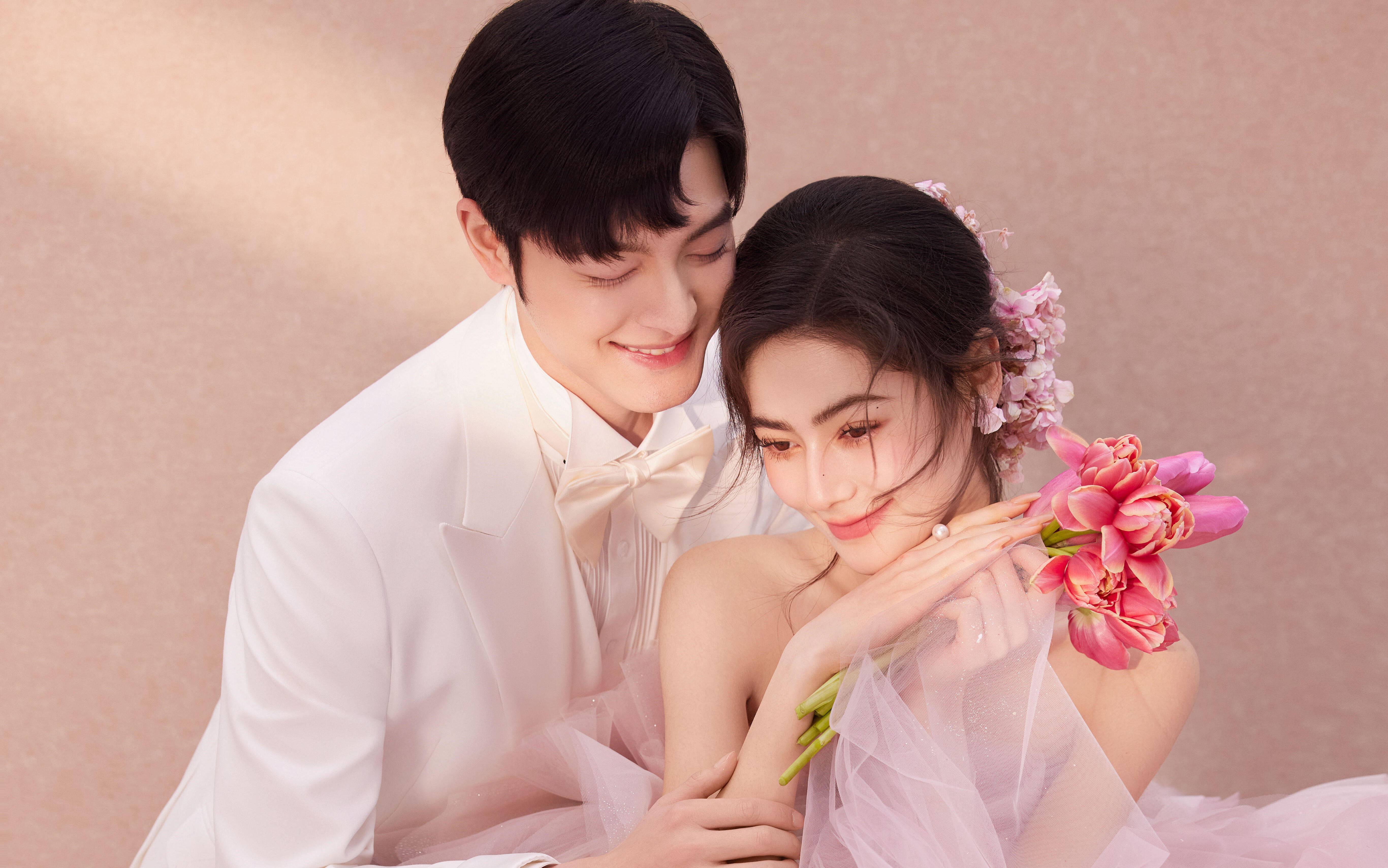 公主請(qǐng)拍??浪漫的粉紗光影婚紗照?