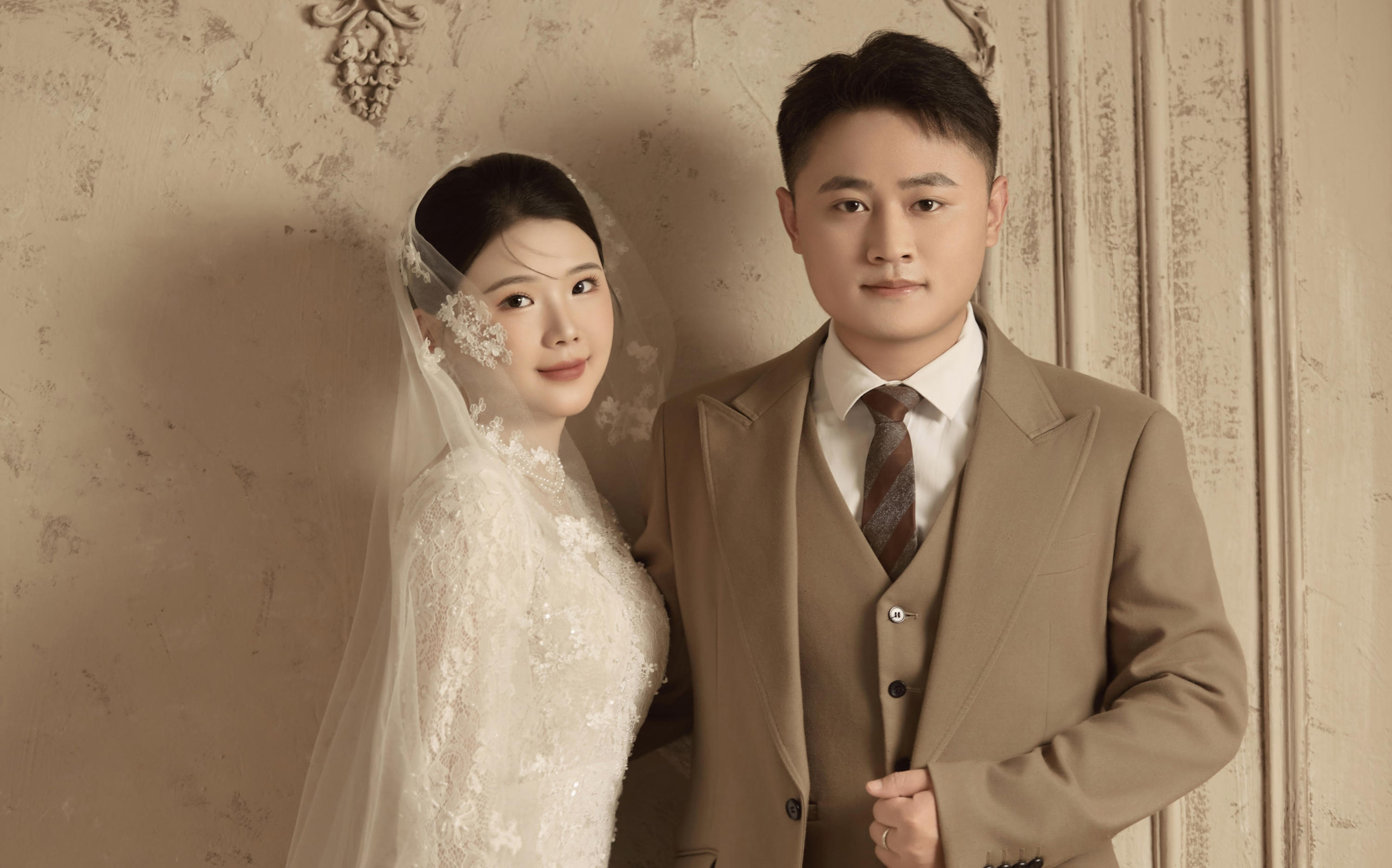 【壹家摄影】高级感复古婚照|发朋友圈被追问~