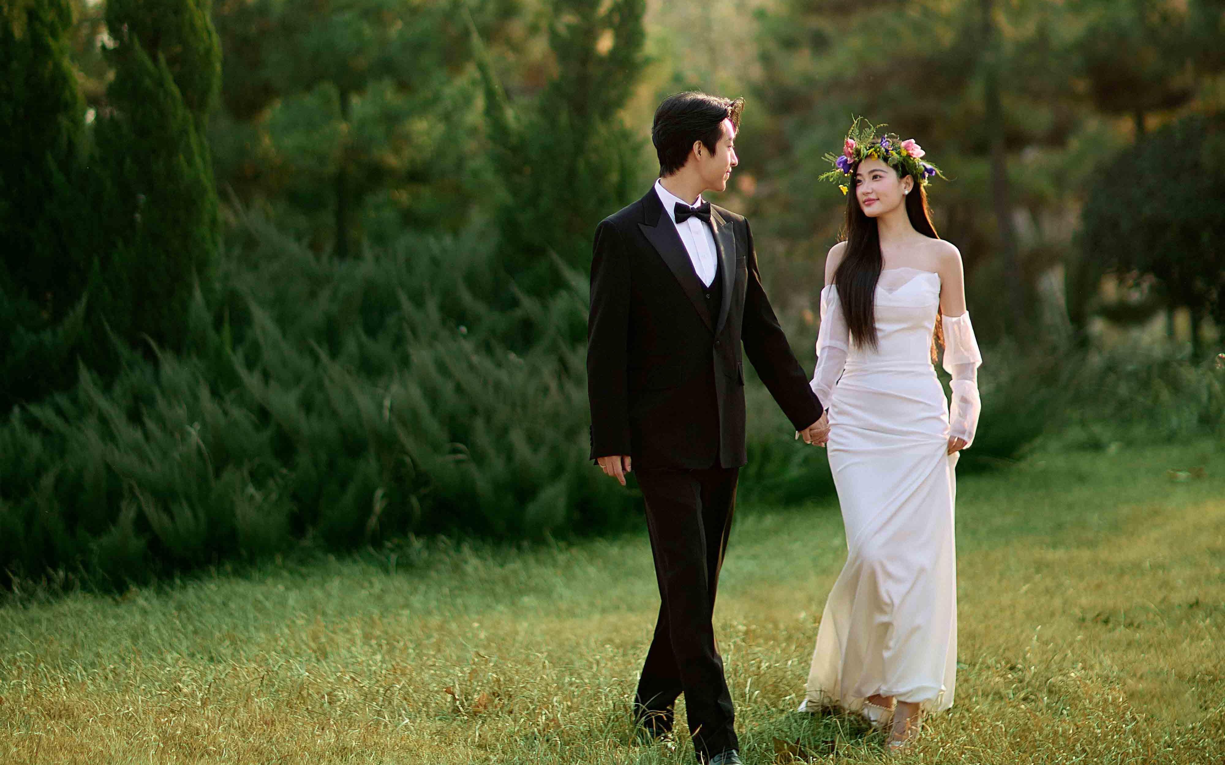 承德外景婚照美翻！華庭卡洛琳把秋日森系拍成童話