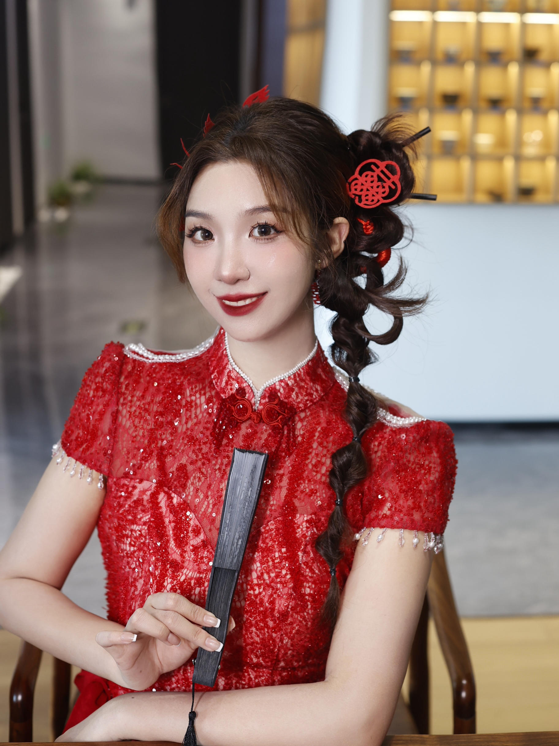超有气质的红色旗袍妆造