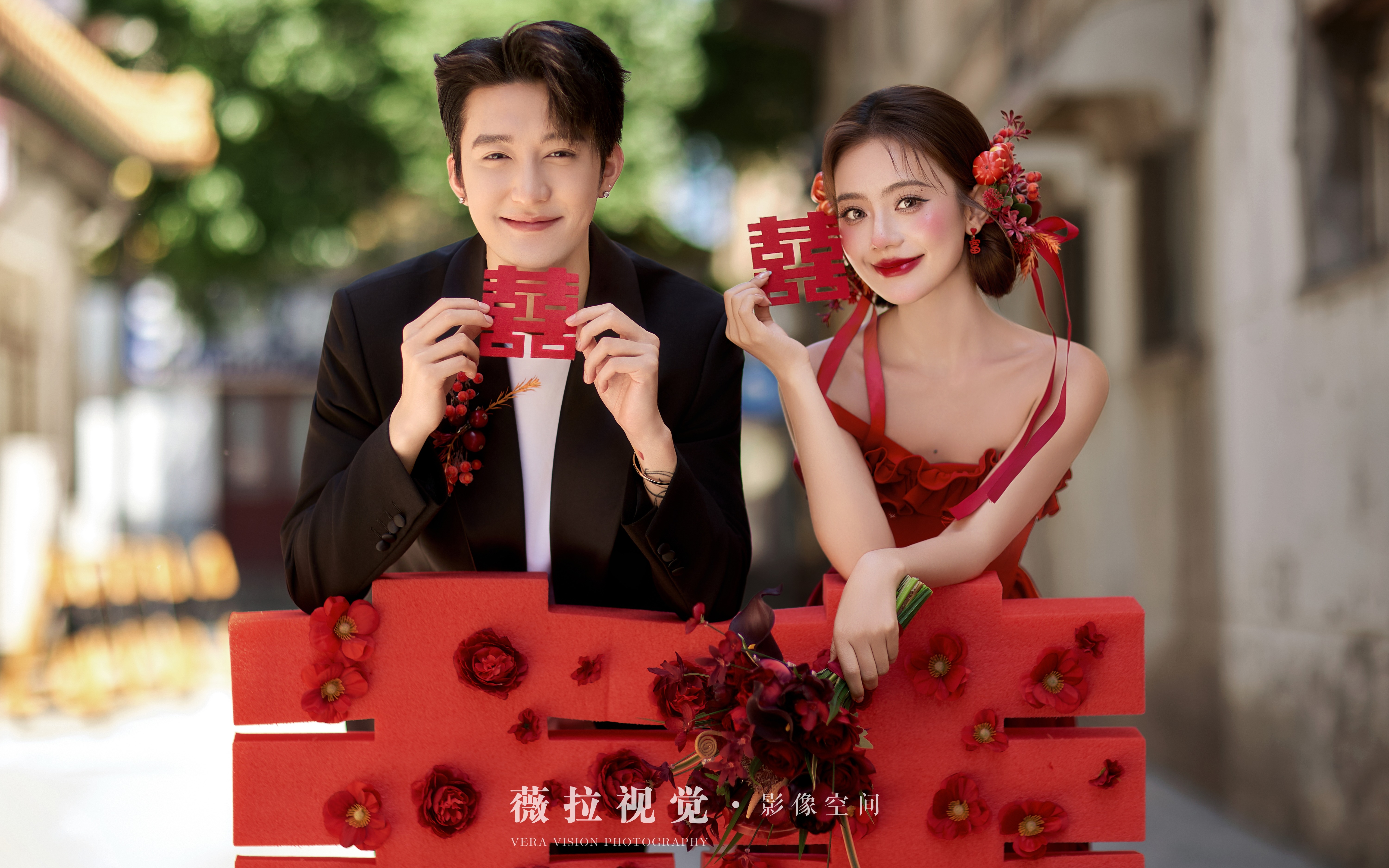 年轻感 喜嫁街拍婚纱照