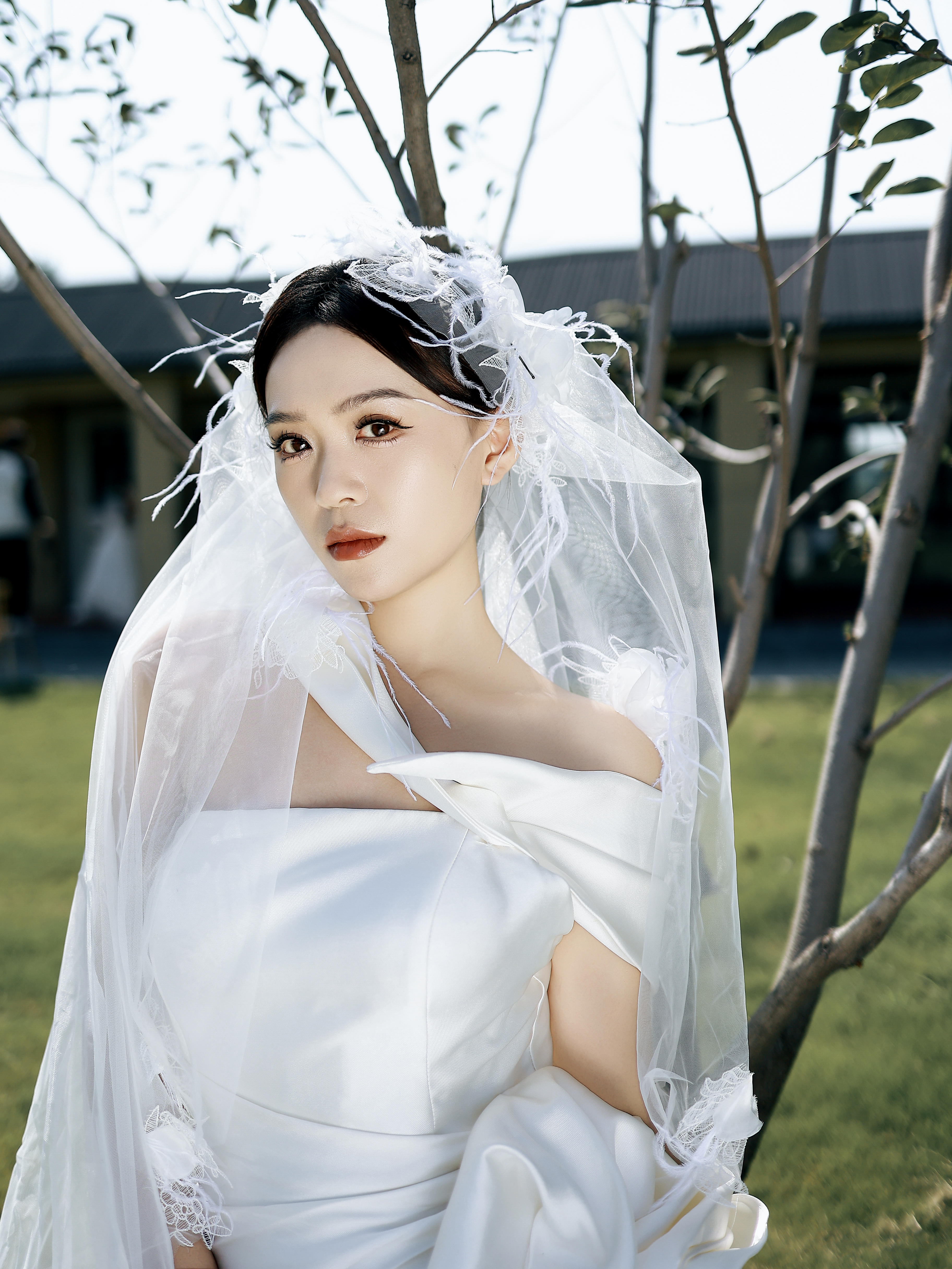高级-缎面婚纱妆造
