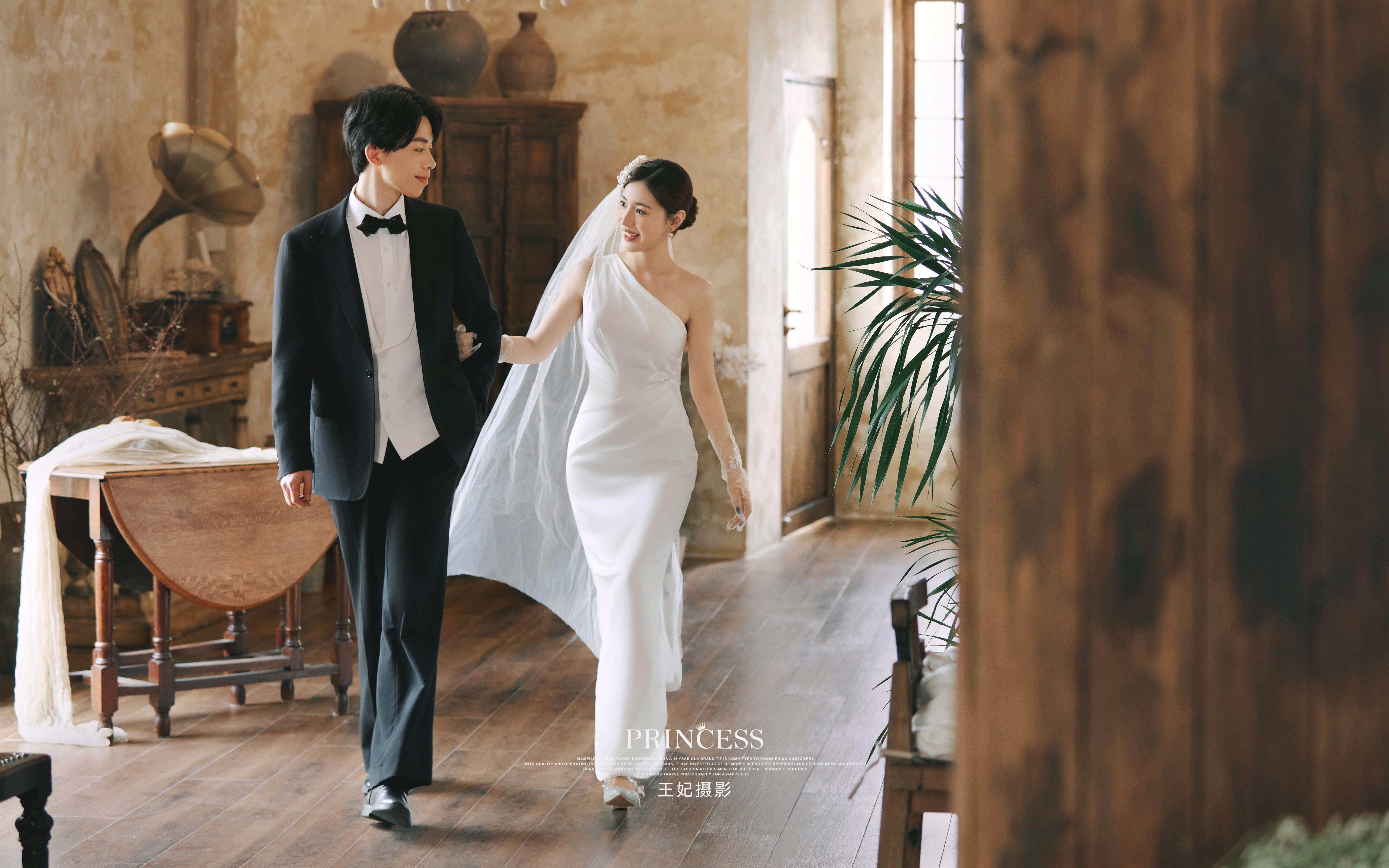 仪式感南洋别墅复古婚纱照