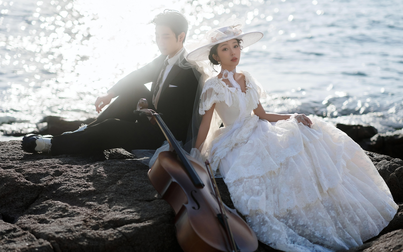 海畔弦音里，浪漫是柔的