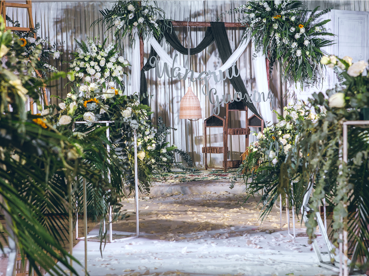    白绿色小清新超值套餐