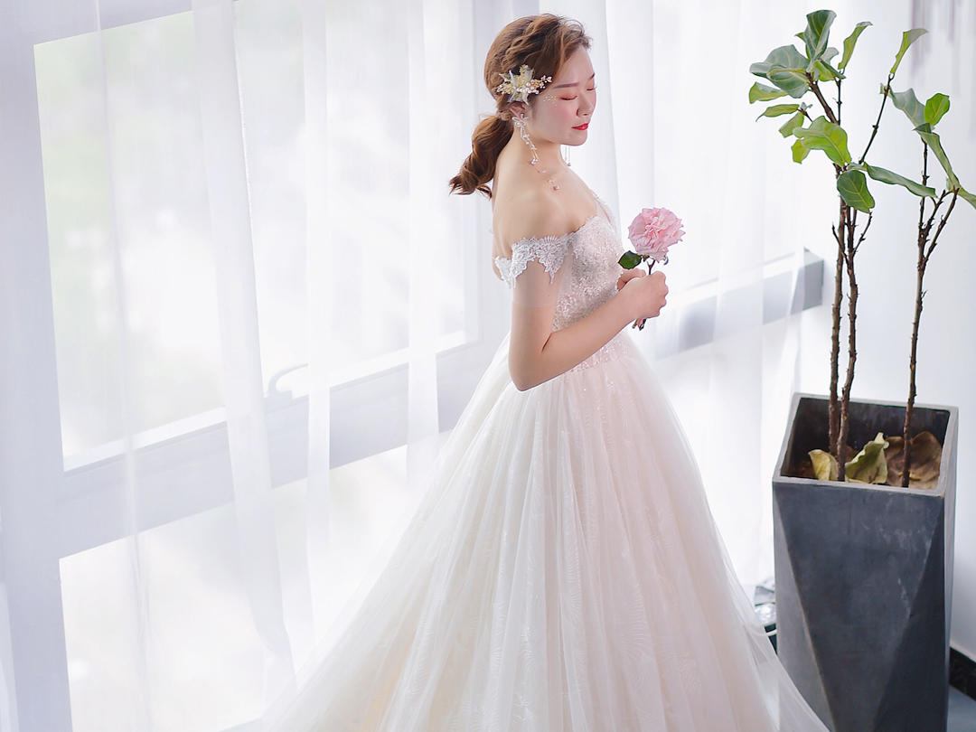 梦幻公主系列婚纱+礼服+秀禾服三件套