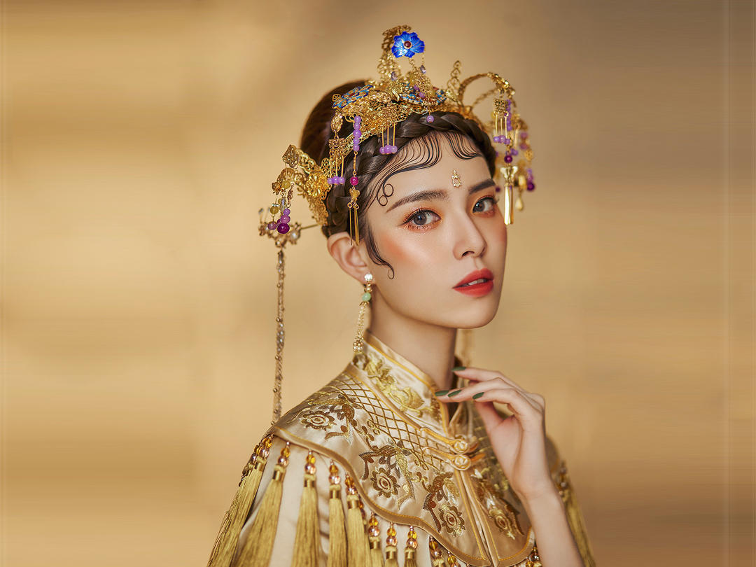 【White白岛定制婚纱礼服】中式秀禾*超值租赁