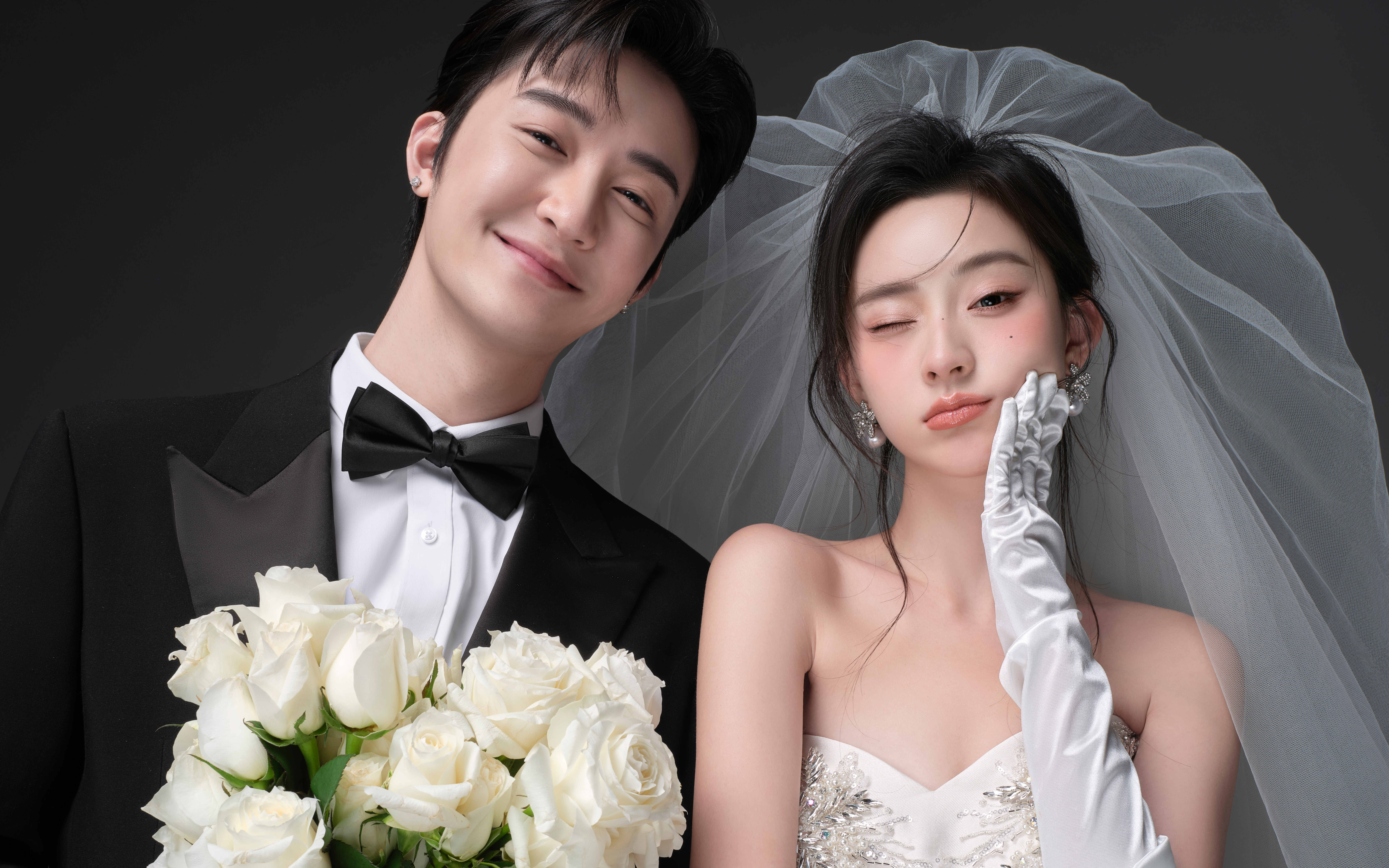 【施华洛摄影】简约洒脱的灰色底调婚纱照