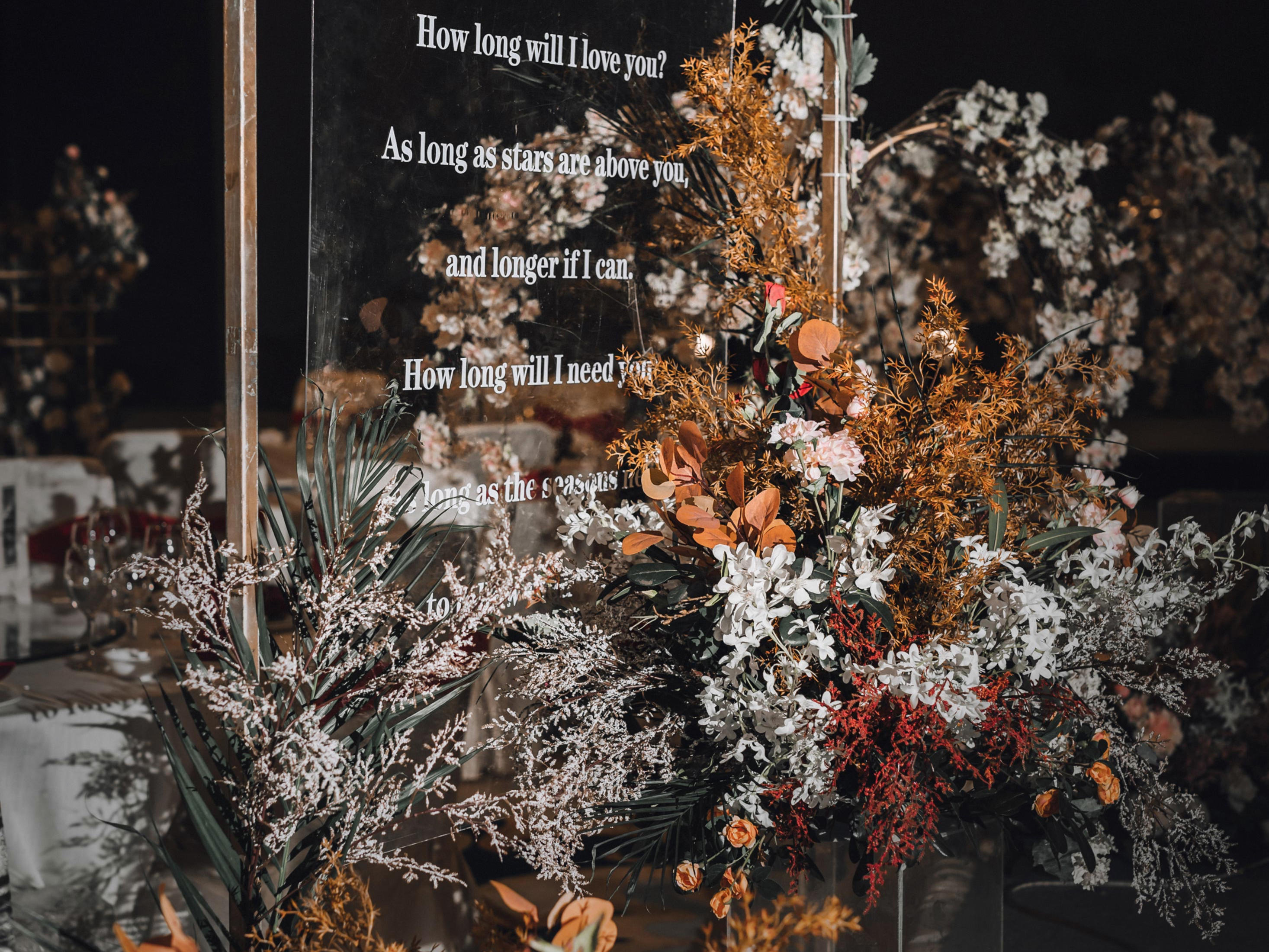 【爱町婚礼】19年流行色珊瑚粉花艺时尚婚礼套餐