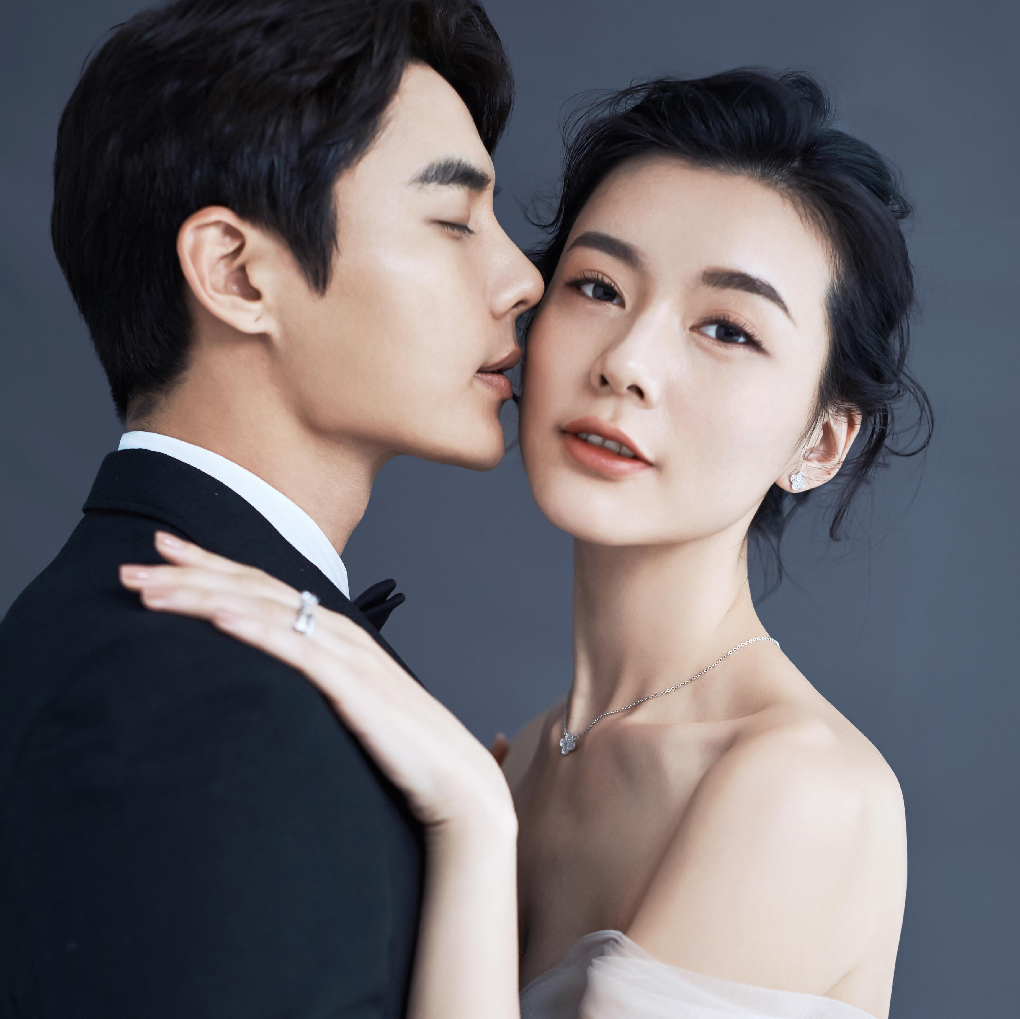 90后必拍+时尚婚纱照+预约送加拍