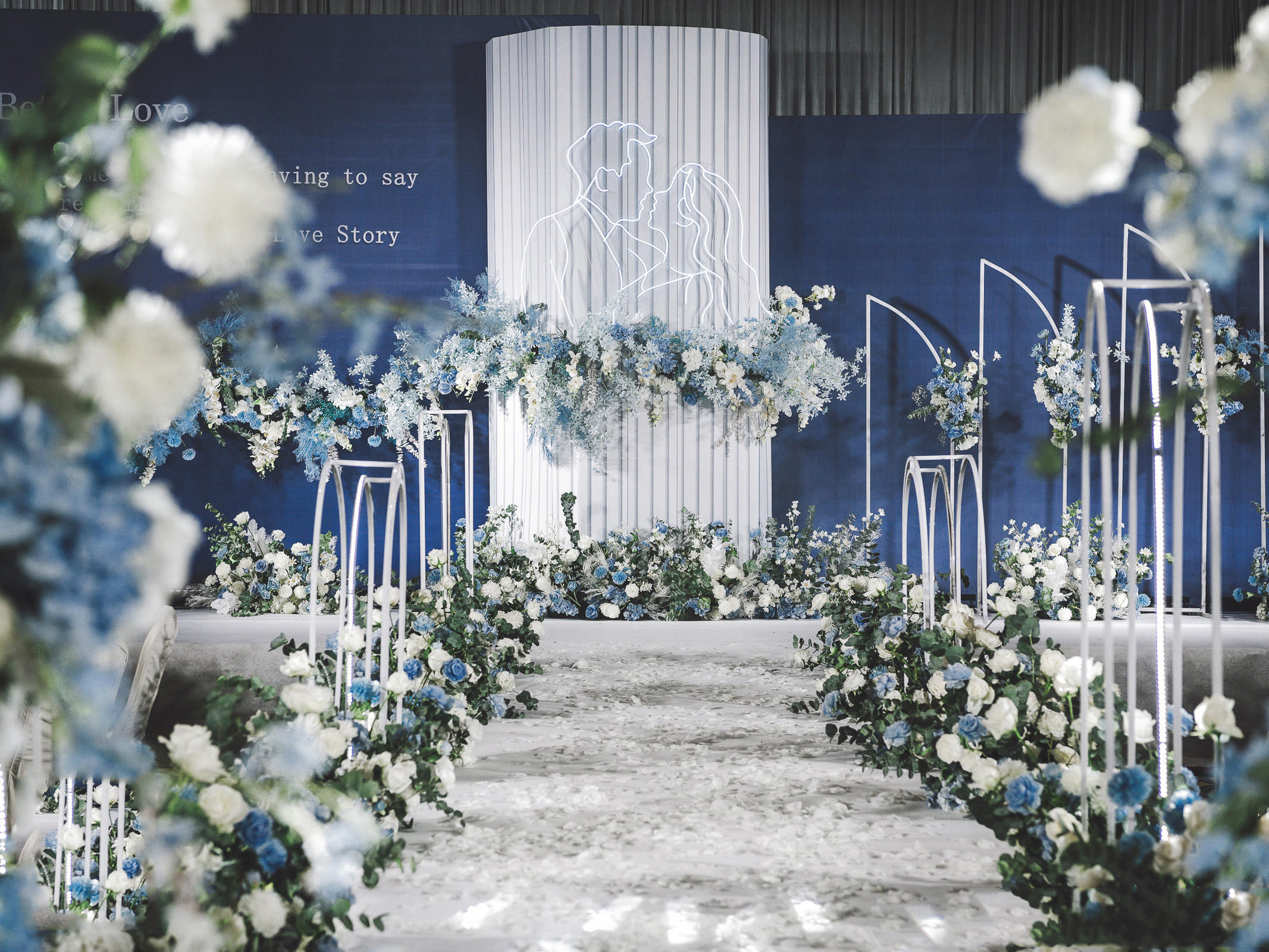 LOKE洛克婚礼——2020时尚静谧蓝婚礼