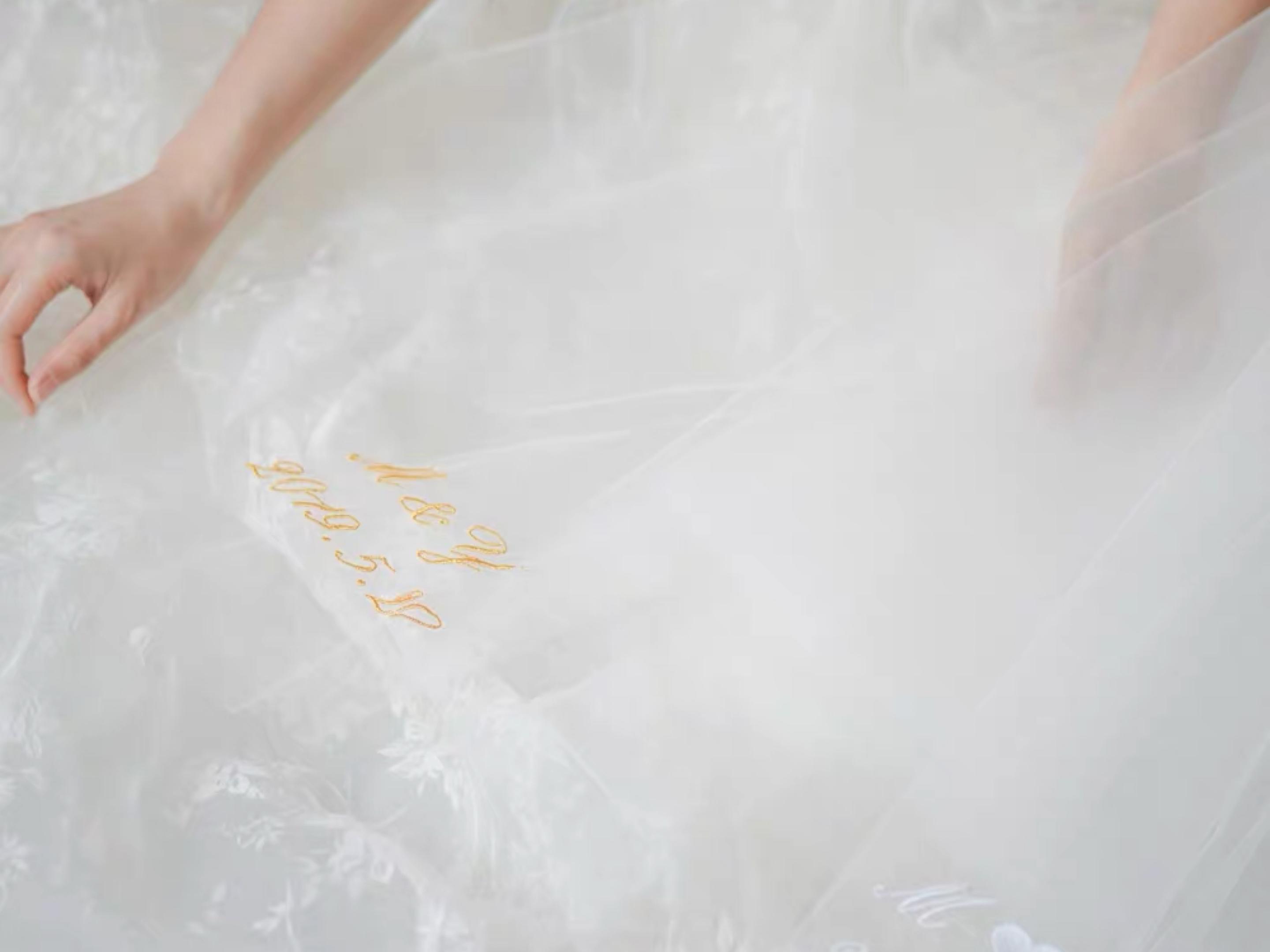 【定制】进口高定头纱+全手工刺绣婚礼晨袍