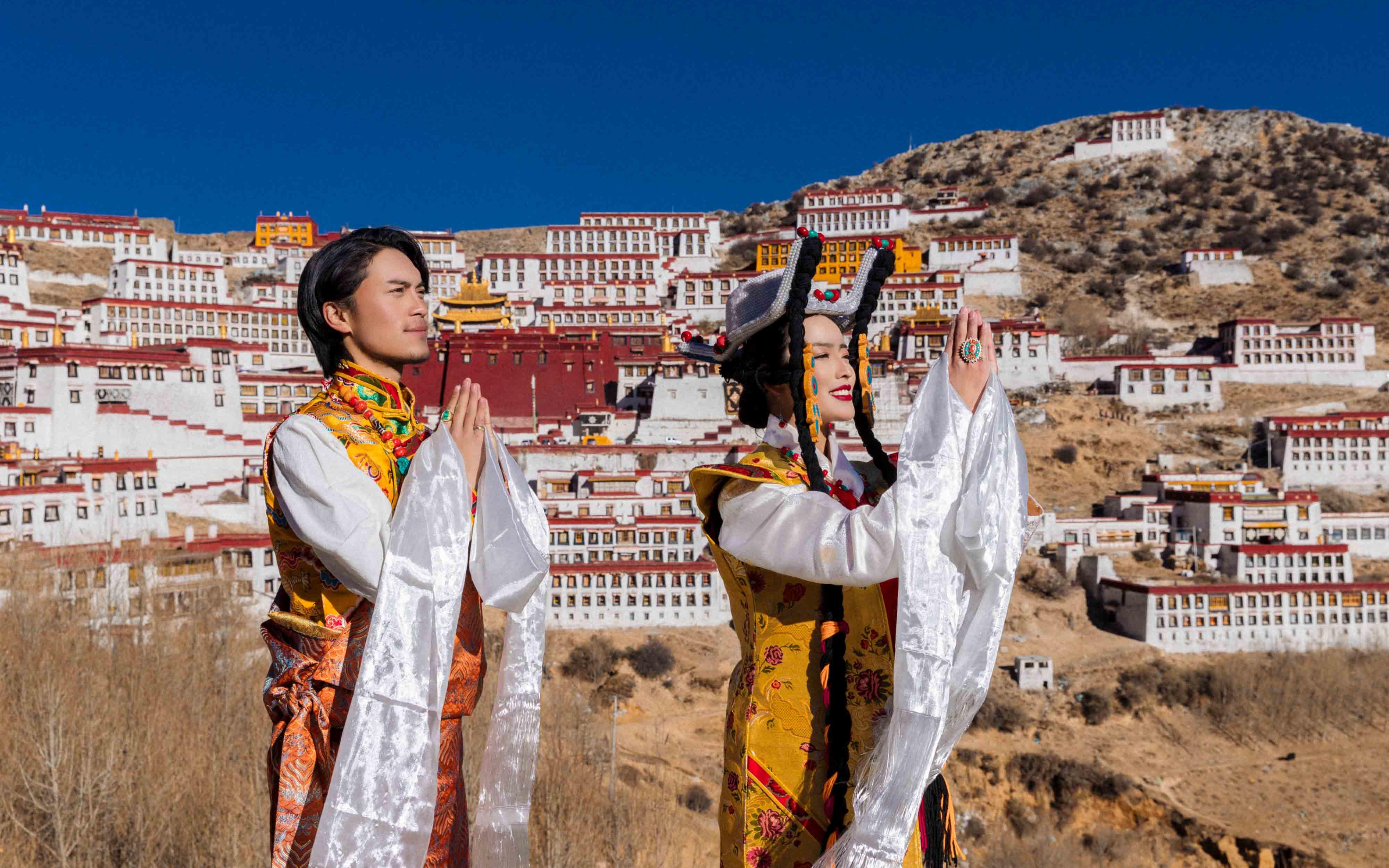AYIA VISION旅拍系列 市區(qū)甘丹寺旅拍