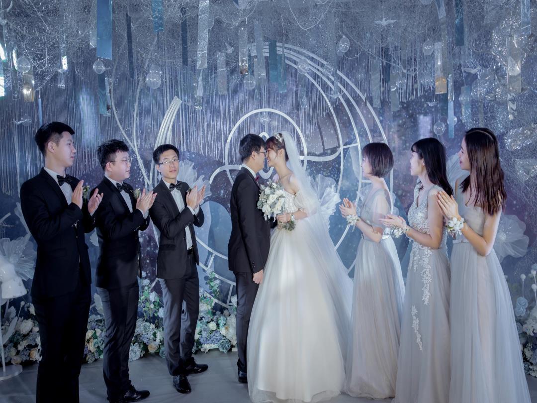 #浏阳VIVI婚纱宫廷复古风仪式纱+礼服#