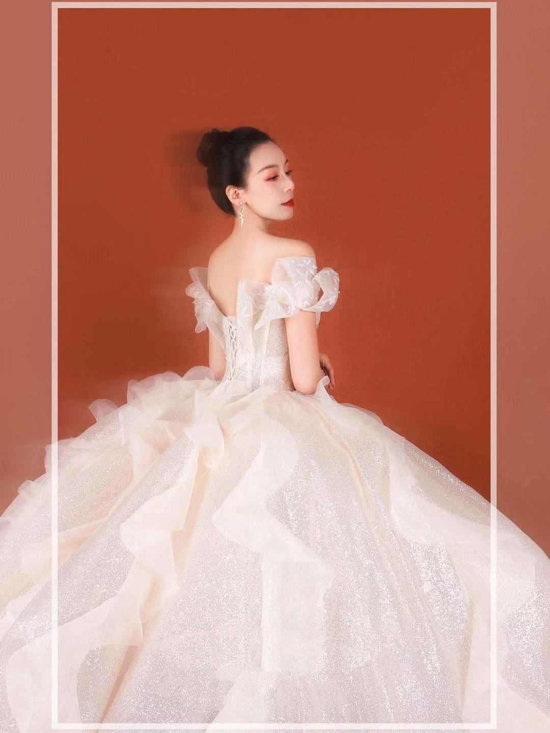 《奢华高定系列》2020设计师主婚纱9件套＋跟妆