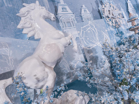 树洞婚礼 | 蓝白色+梦幻城堡+飞马