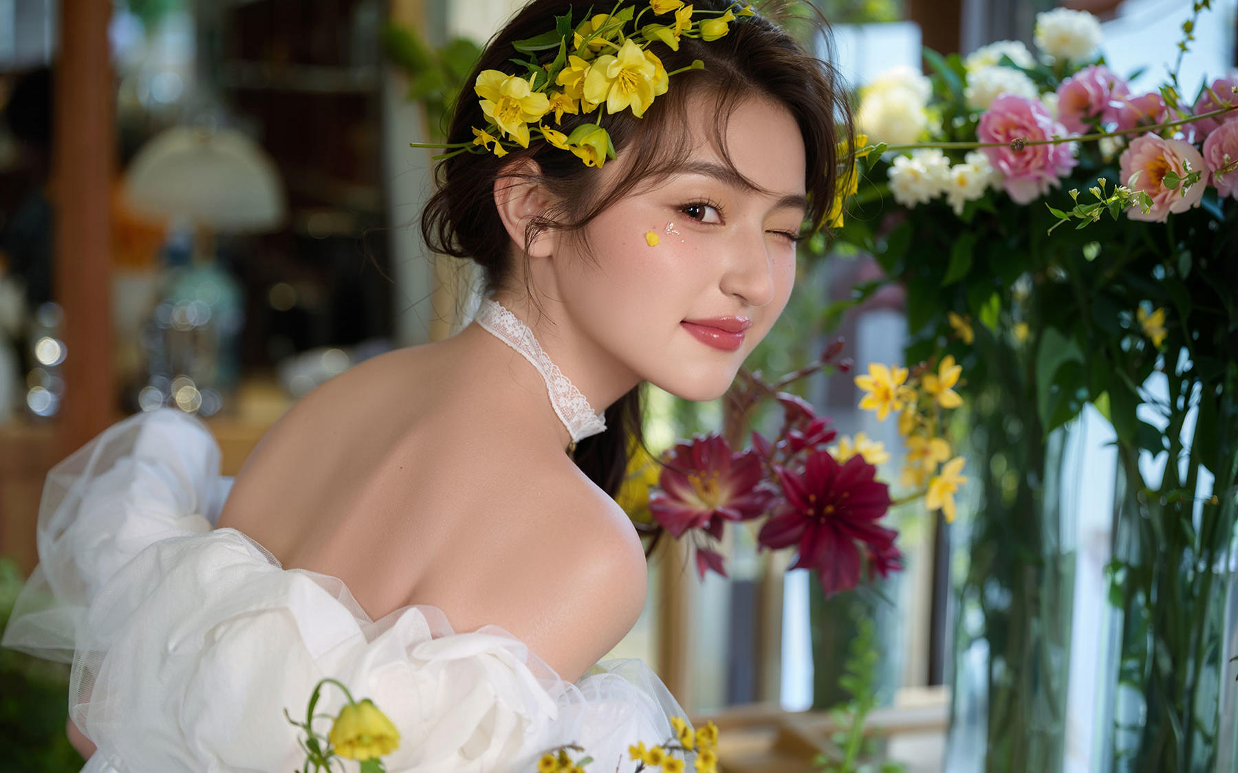 森系绿房里，黄花香裹我俩甜成糖💚