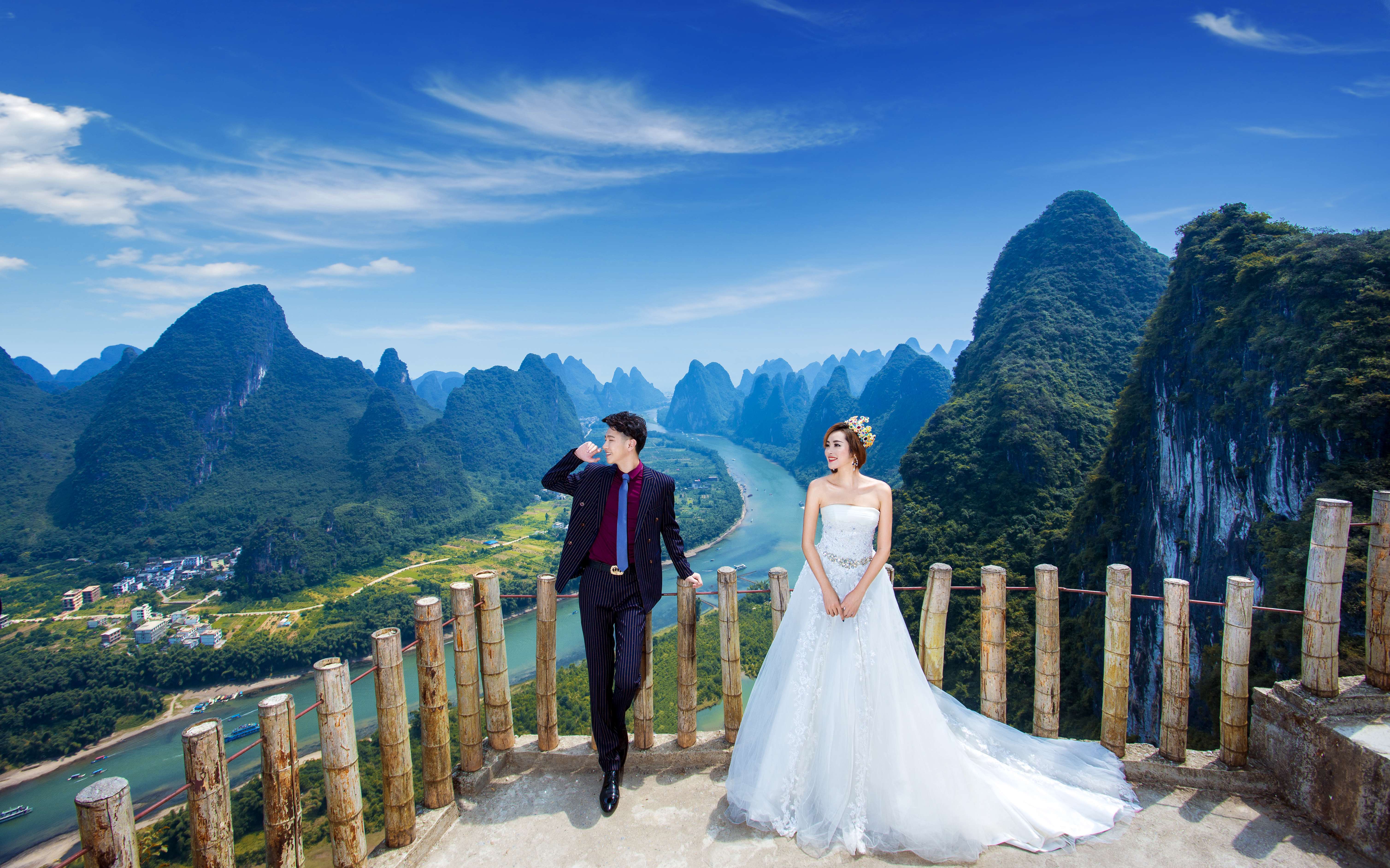 貴港ＣＣ中國(guó)風(fēng)給你拍出最美結(jié)婚證件照