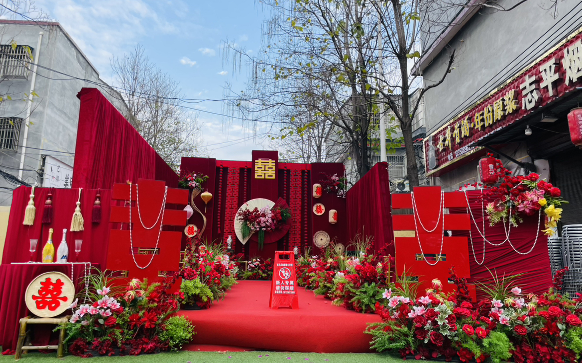 【驻马店鑫囍婚礼策划】户外红色系南洋风婚礼现场