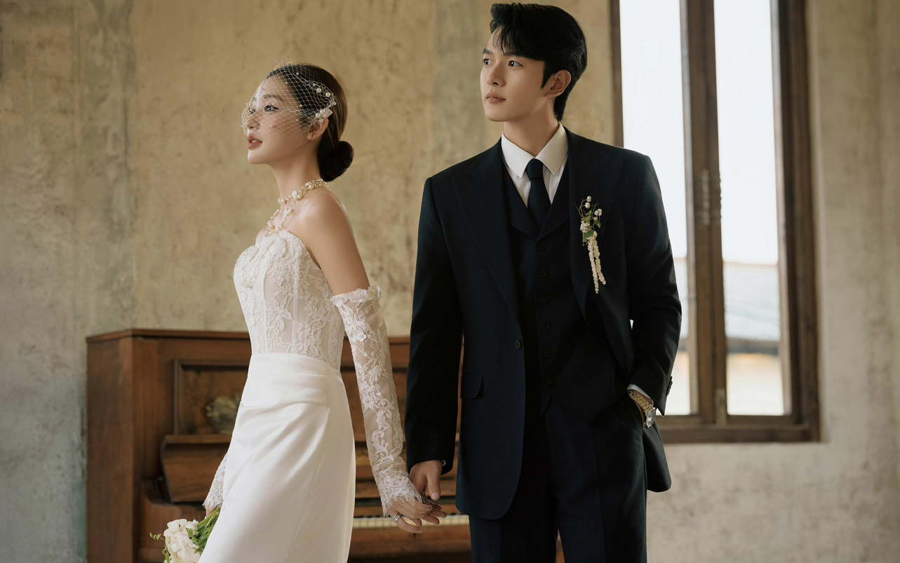 被朋友追著夸的復(fù)古法式婚紗照｜美到失語(yǔ) 