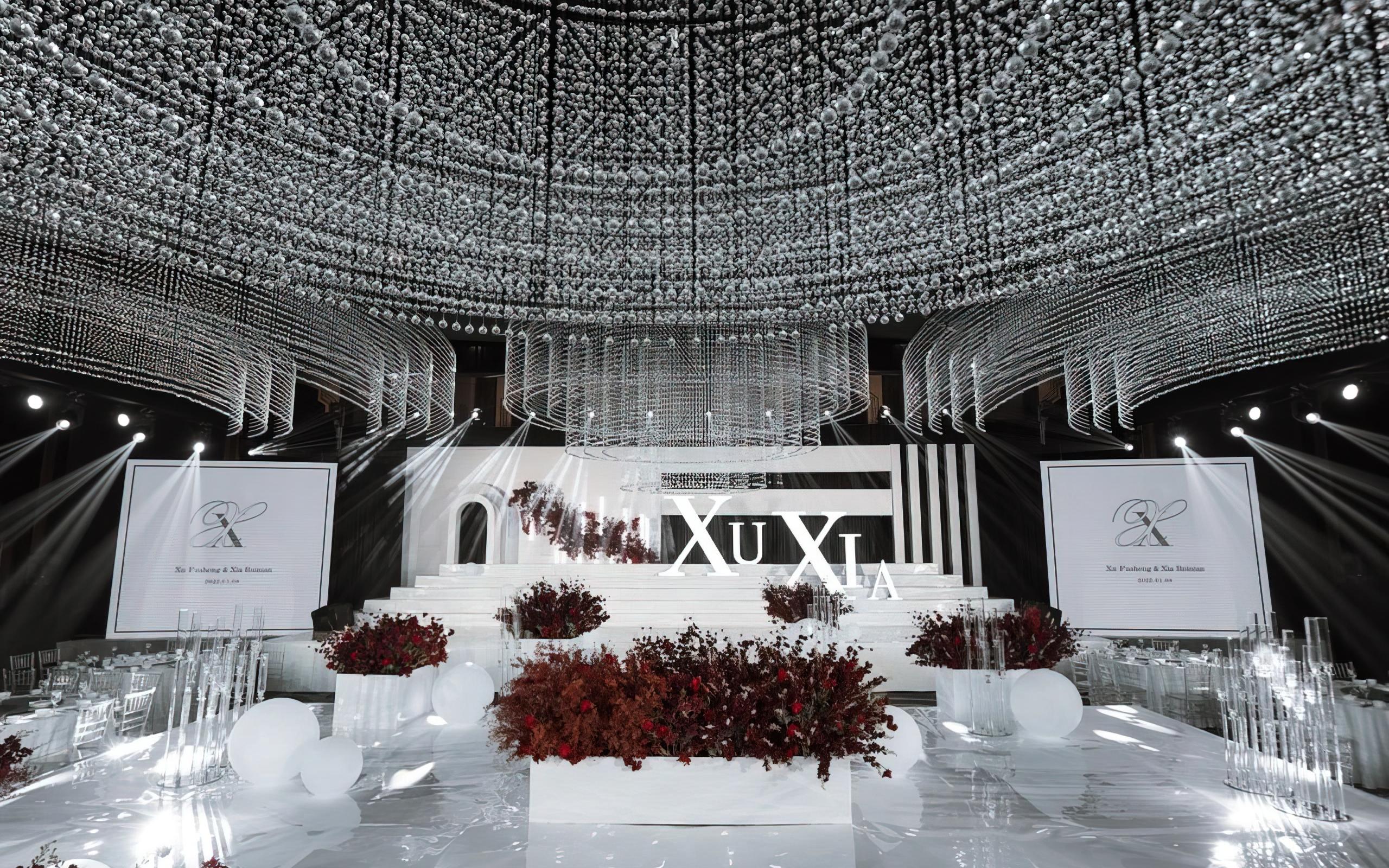 红白水晶映衬婚礼华章