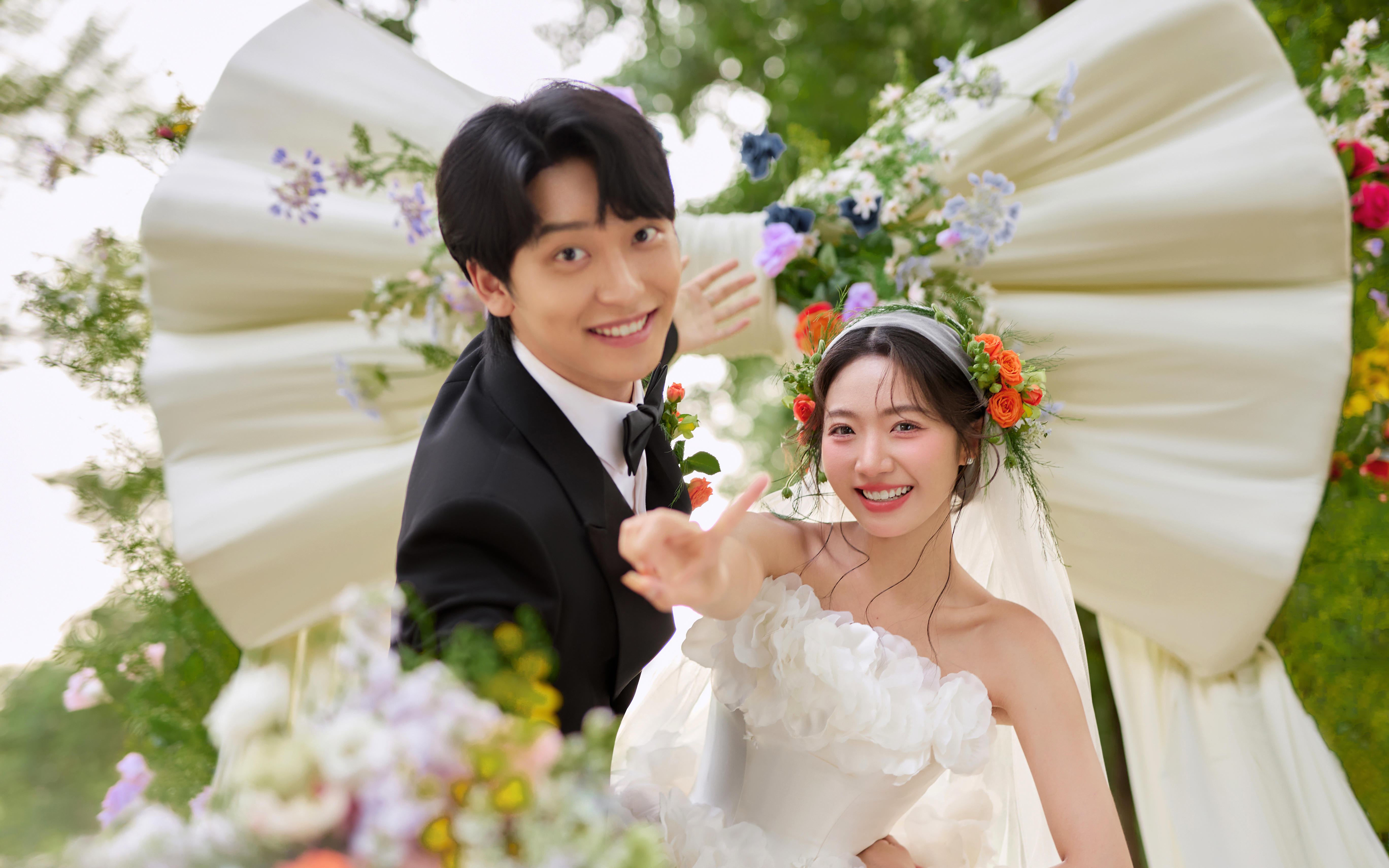 别犹豫啦超火的蝴蝶结婚纱照在廊坊也能拍