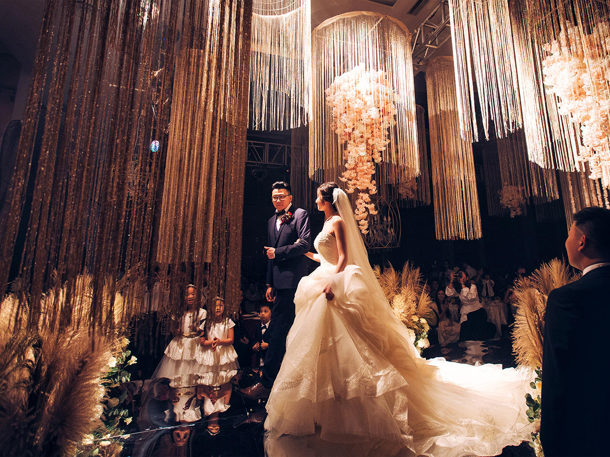 底片全送+高级单反相机+50张精修